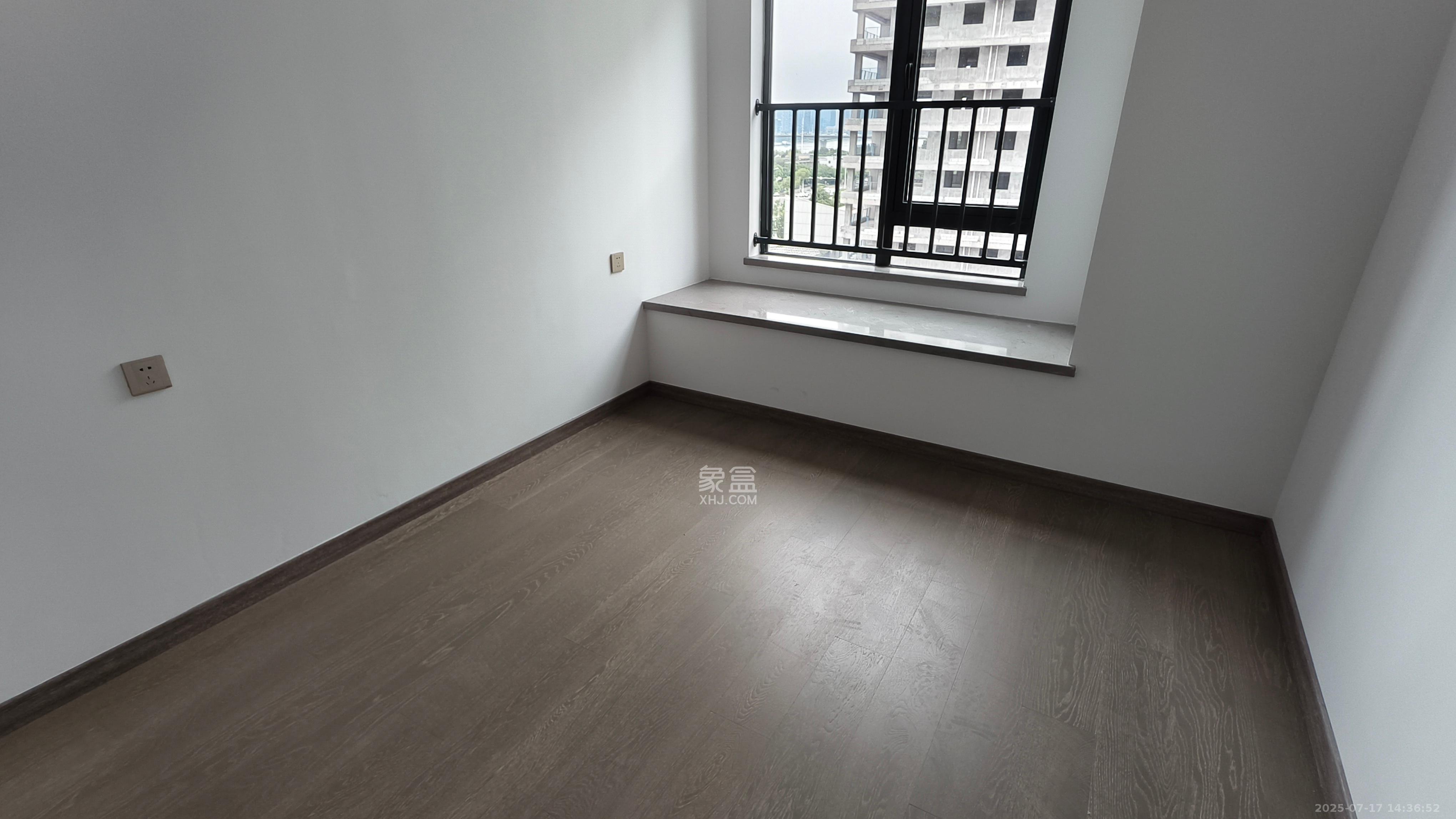 江悦和鸣  4室2厅2卫   4600.00元/月室内图