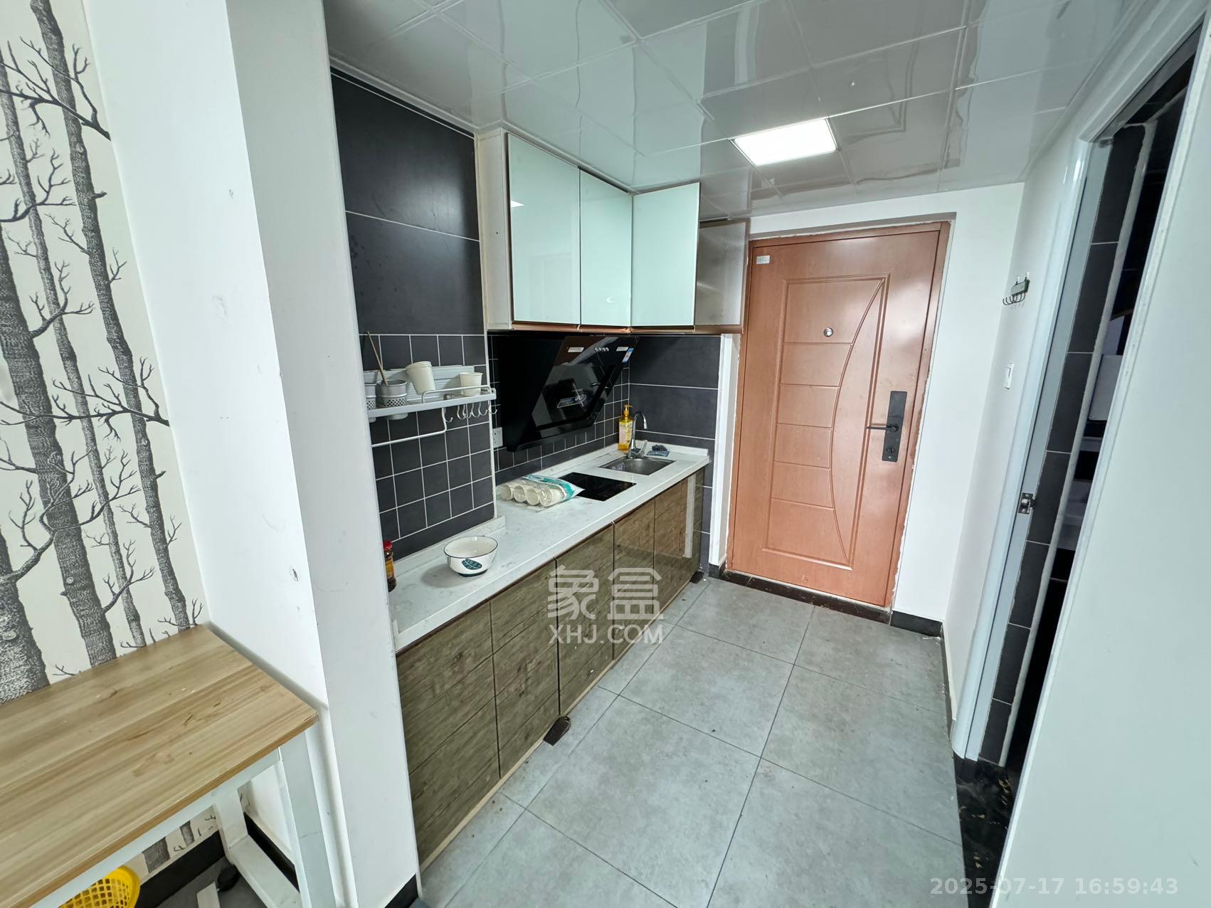 洋湖时代  1室1厅1卫    1500.0元/月 洋湖时代  1室1厅1卫    1500.0元/月室内图