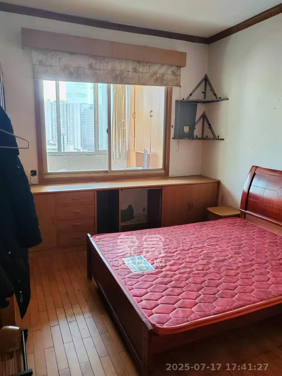 富华大厦  2室2厅1卫    2400.0元/月室内图