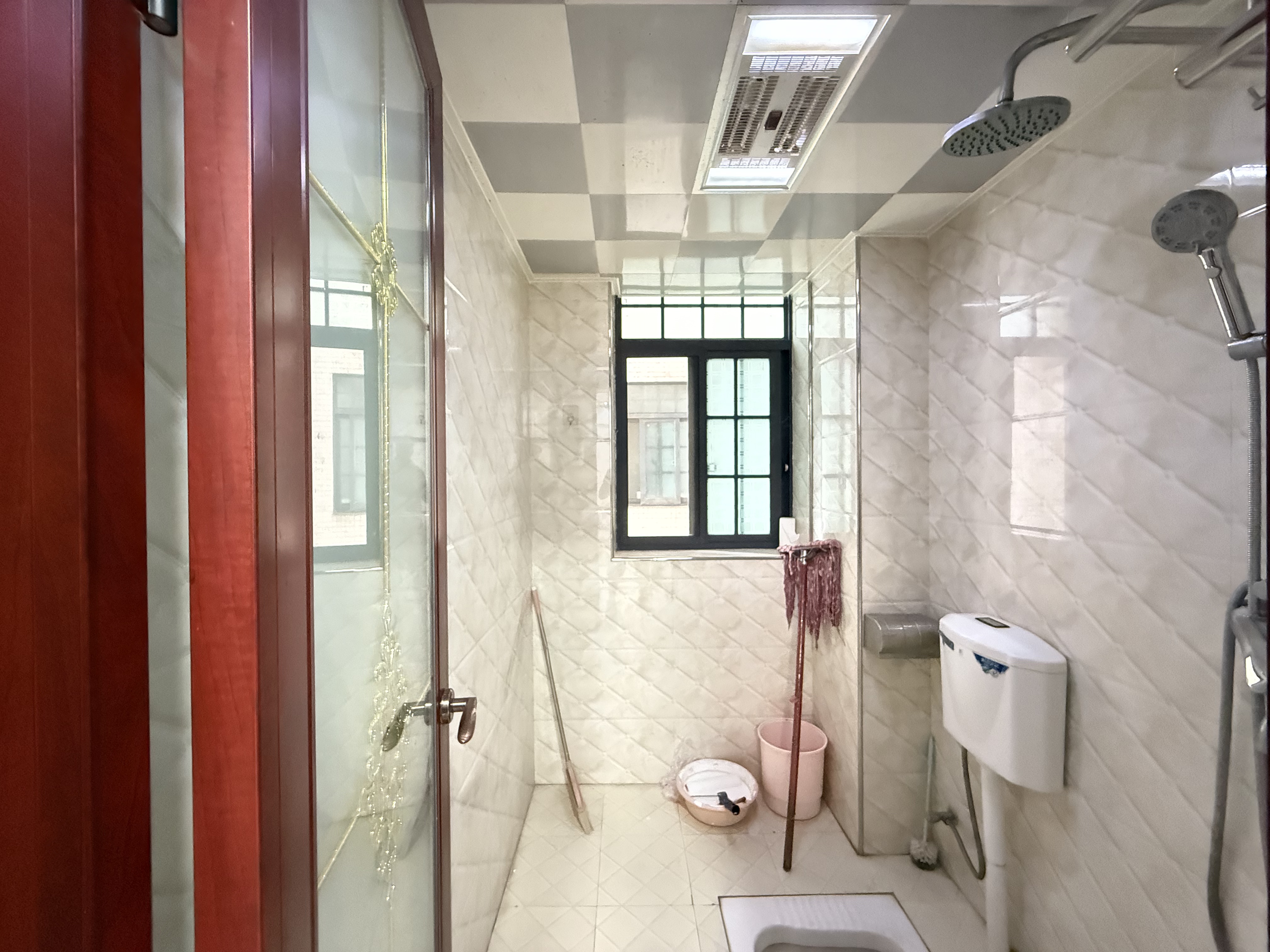 逸臣广场 2室2厅1卫 1500.0元/月 逸臣广场 2室2厅1卫 1500.0元/月室内图