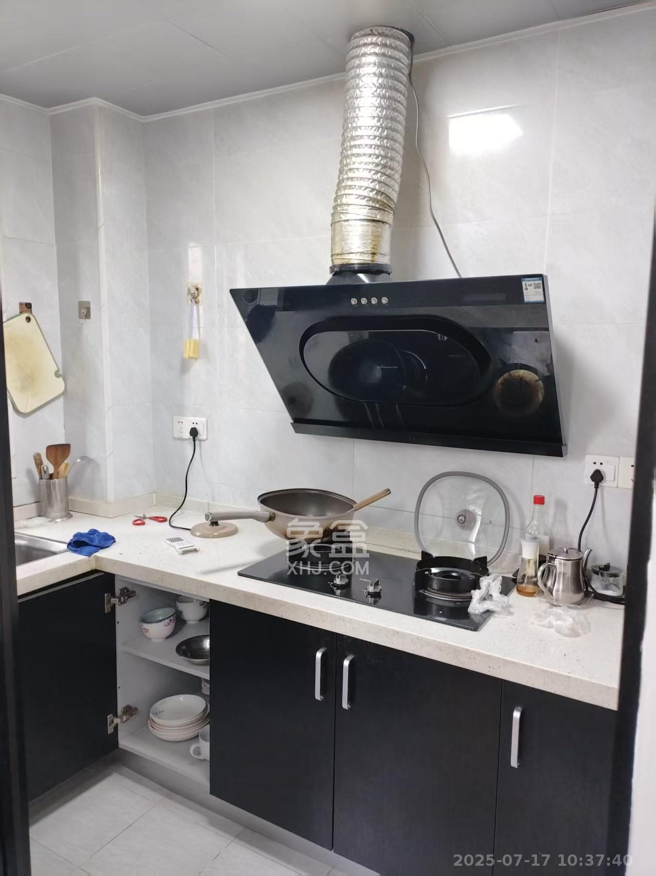 中建嘉和城  3室2厅2卫    2500.0元/月室内图