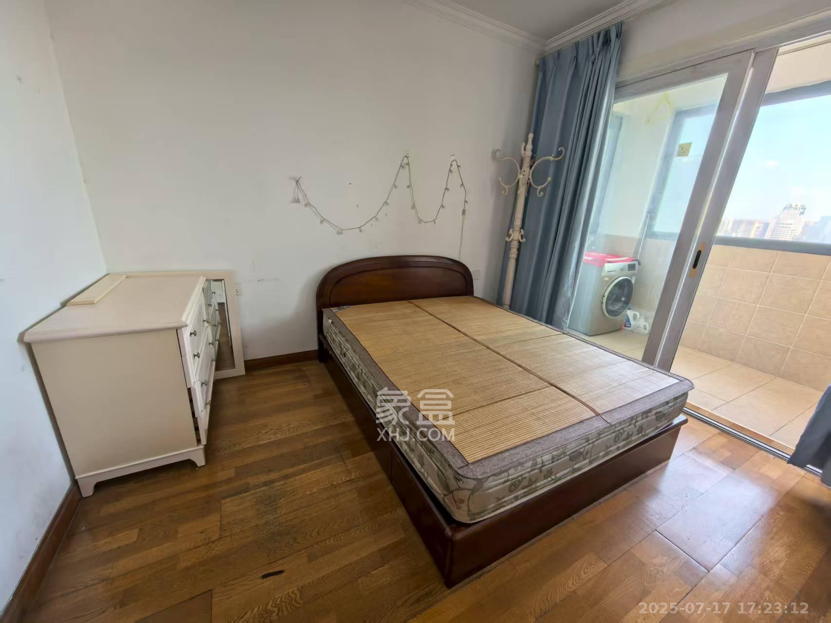 长城宾馆宿舍 3室2厅2卫 3600.0元/月 长城宾馆宿舍 3室2厅2卫 3600.0元/月室内图