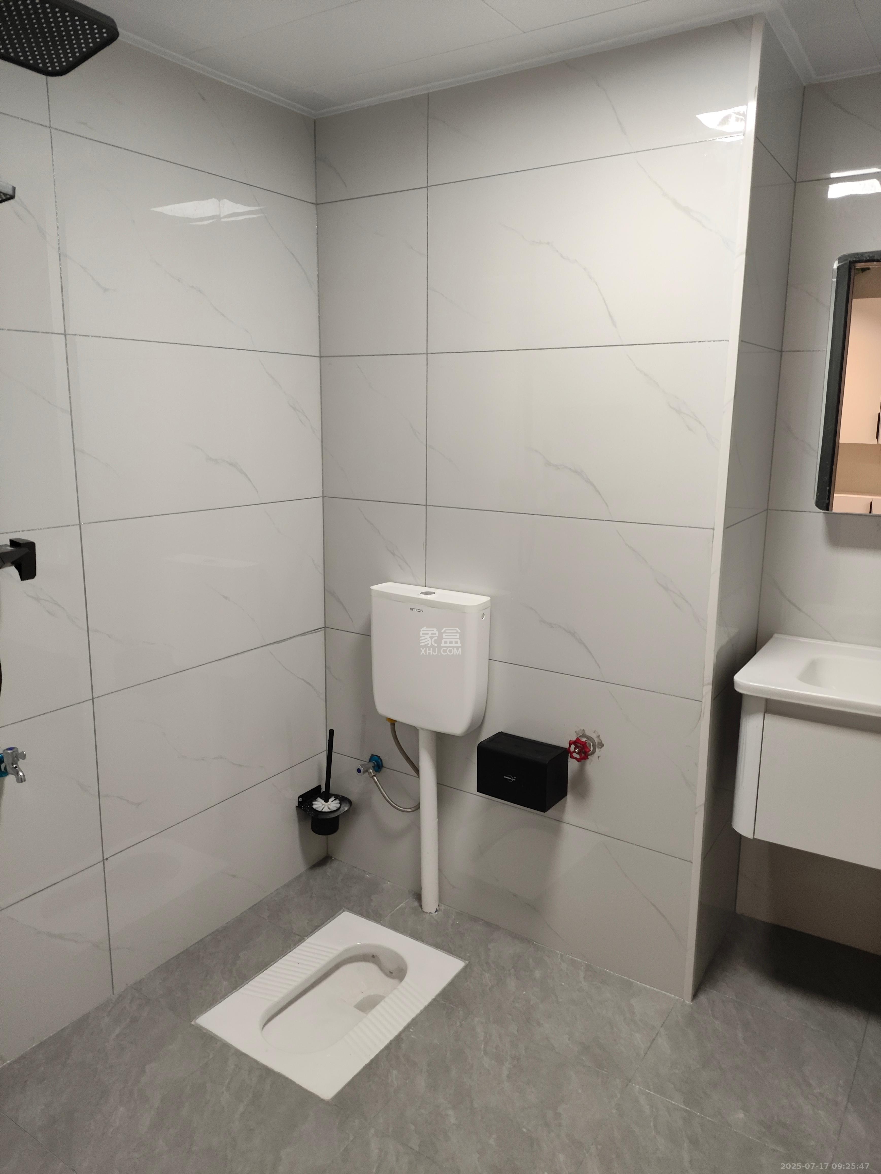 中建嘉和城  1室1厅1卫   1600.00元/月室内图
