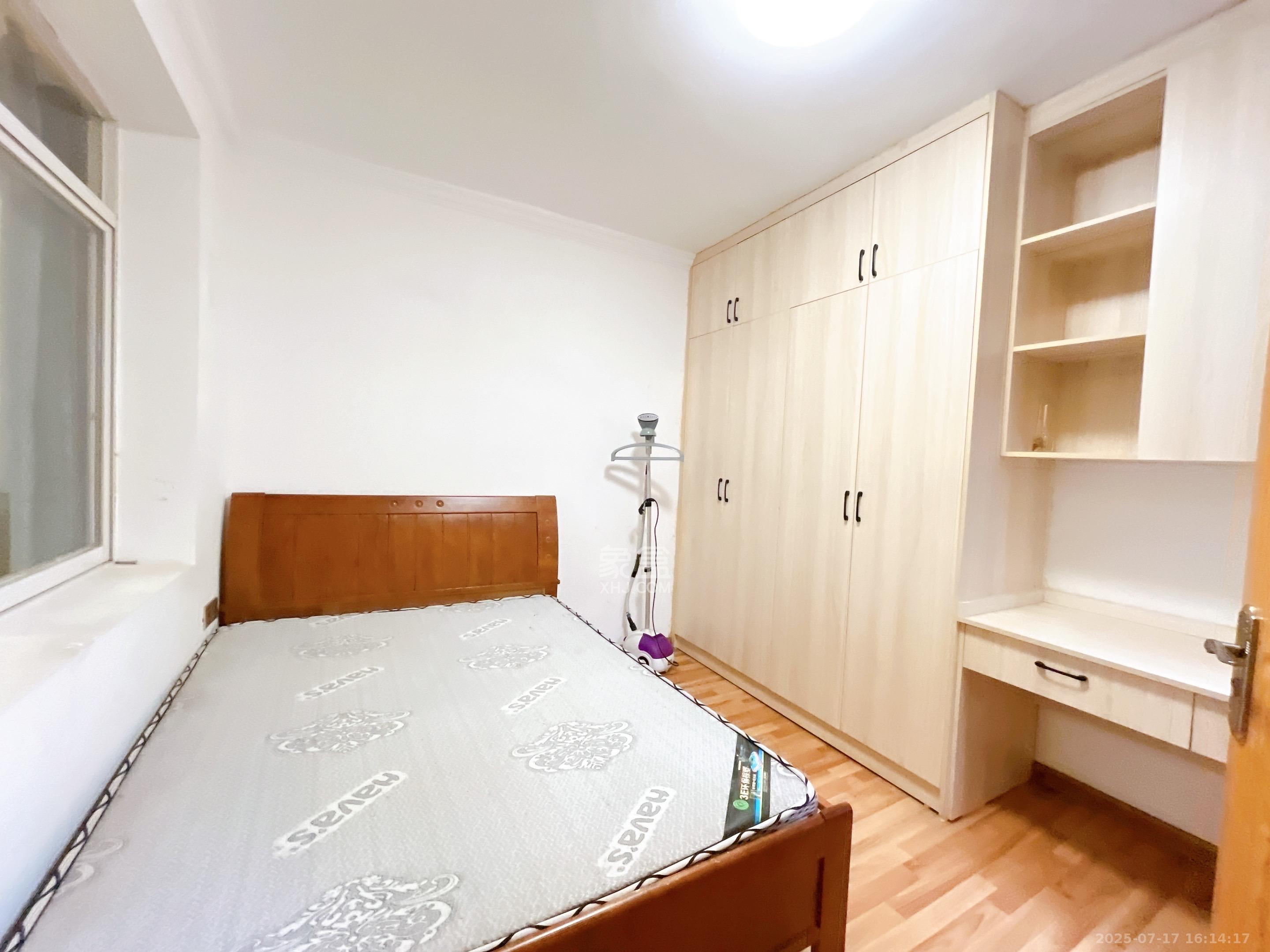 茅亭子  3室1厅1卫    3400.0元/月室内图