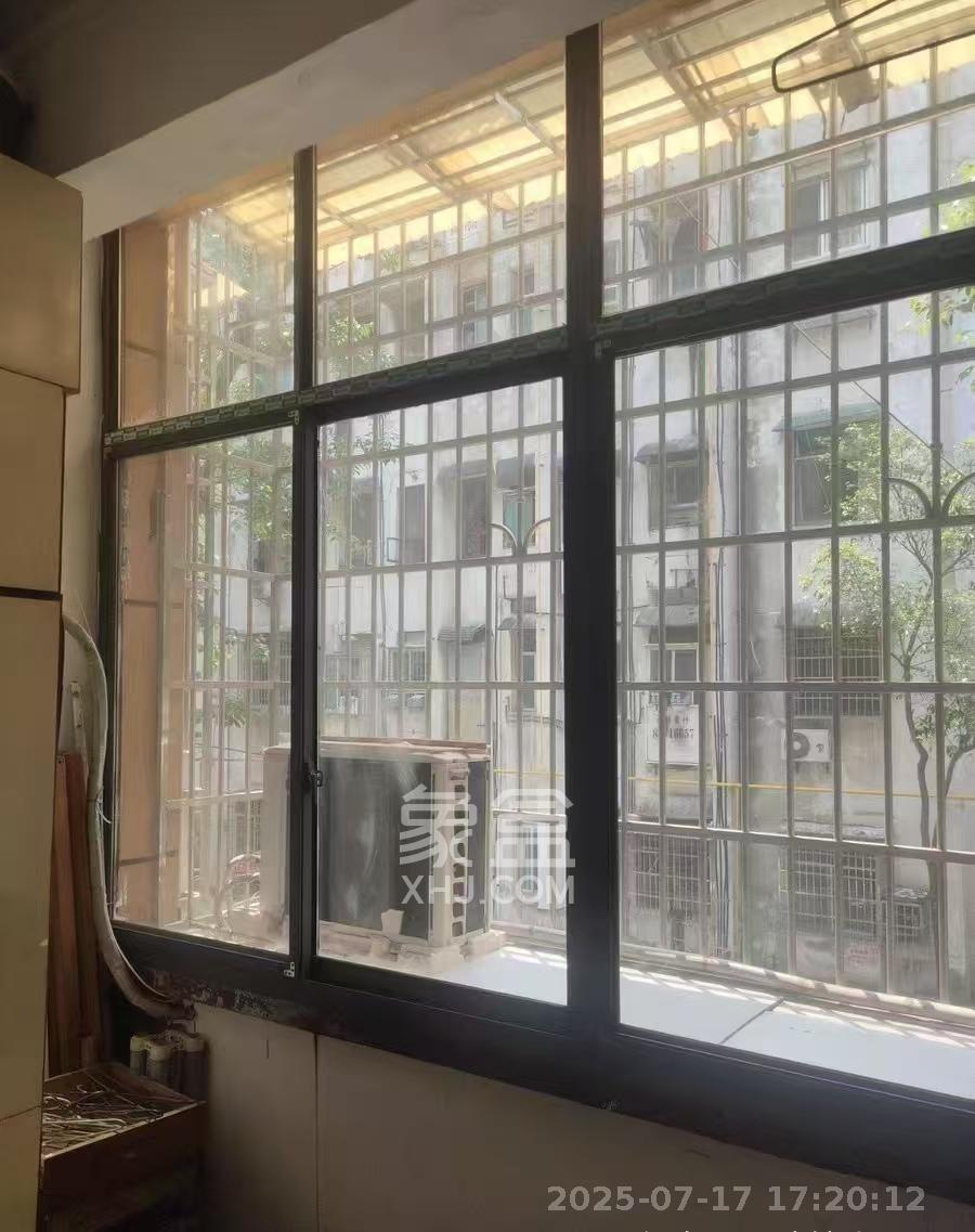 建湘新村  1室1厅1卫   1000.00元/月室内图