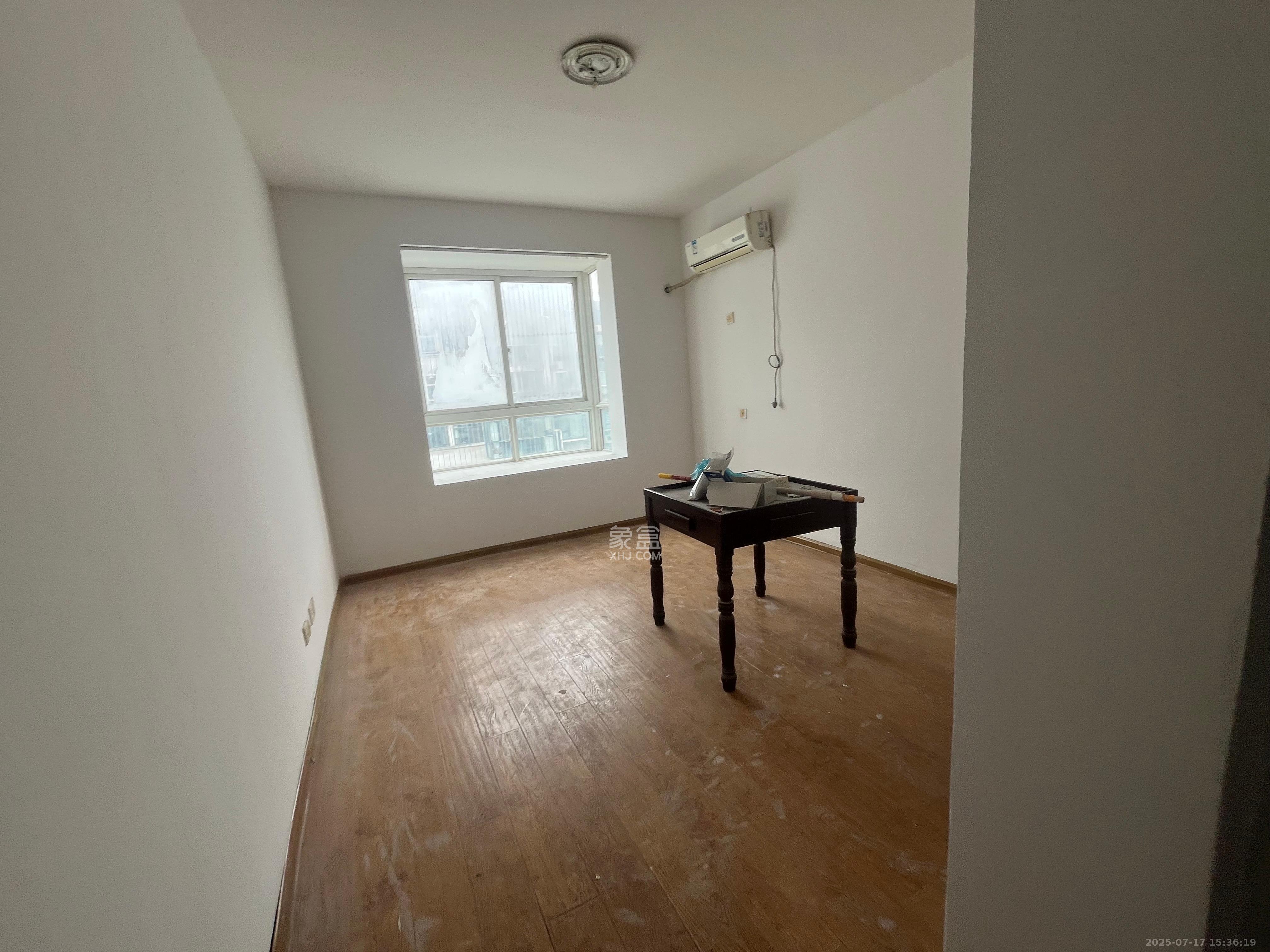 生活艺术城 3室2厅2卫 2300.0元/月 生活艺术城 3室2厅2卫 2300.0元/月室内图