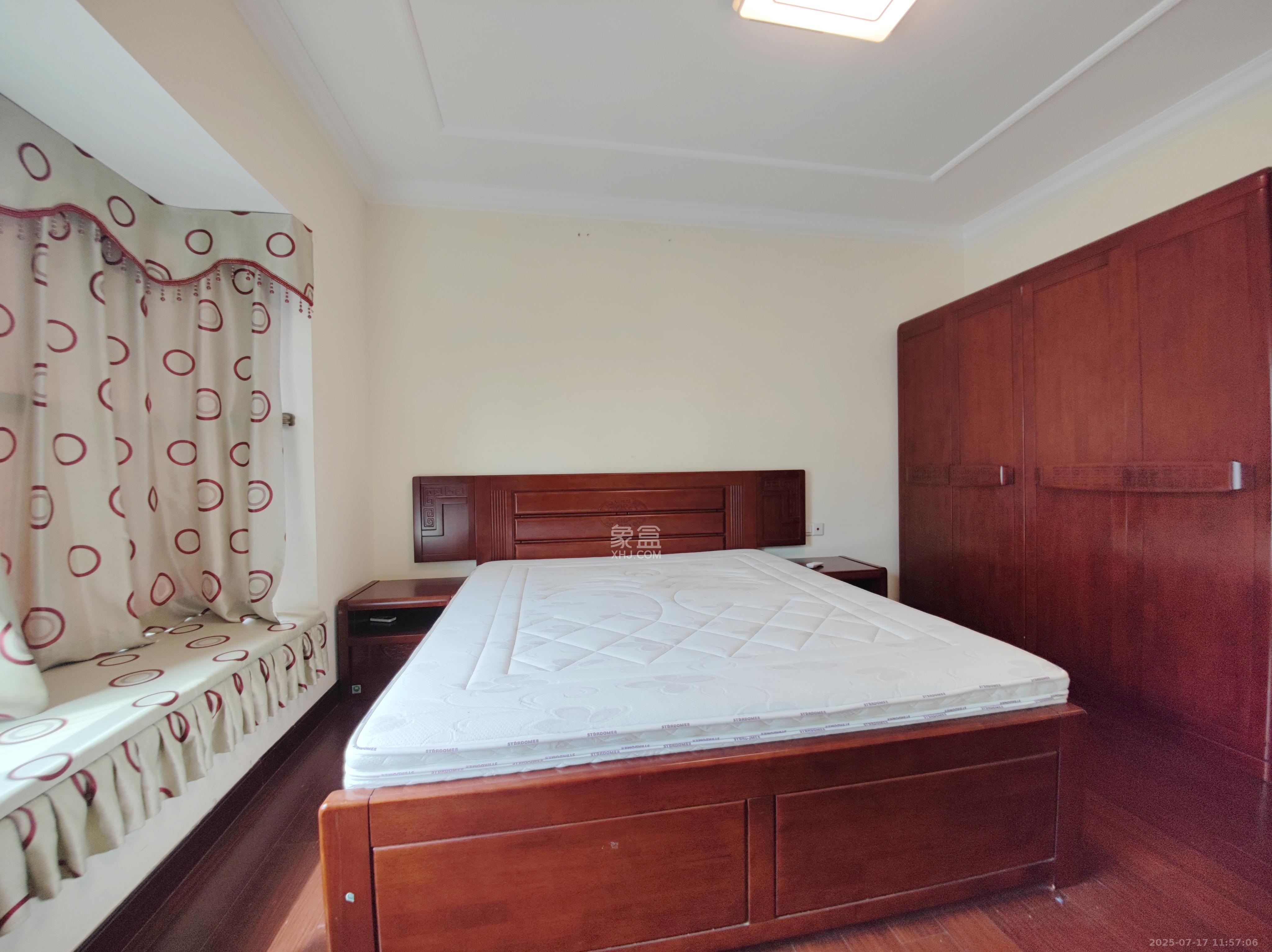 恒大雅苑 3室2厅2卫 2500.0元/月 恒大雅苑 3室2厅2卫 2500.0元/月室内图