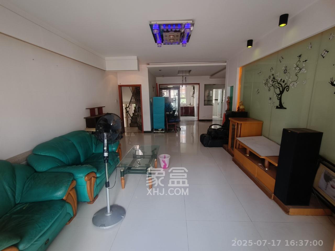 恒盛佳苑  3室2厅1卫    1800.0元/月室内图