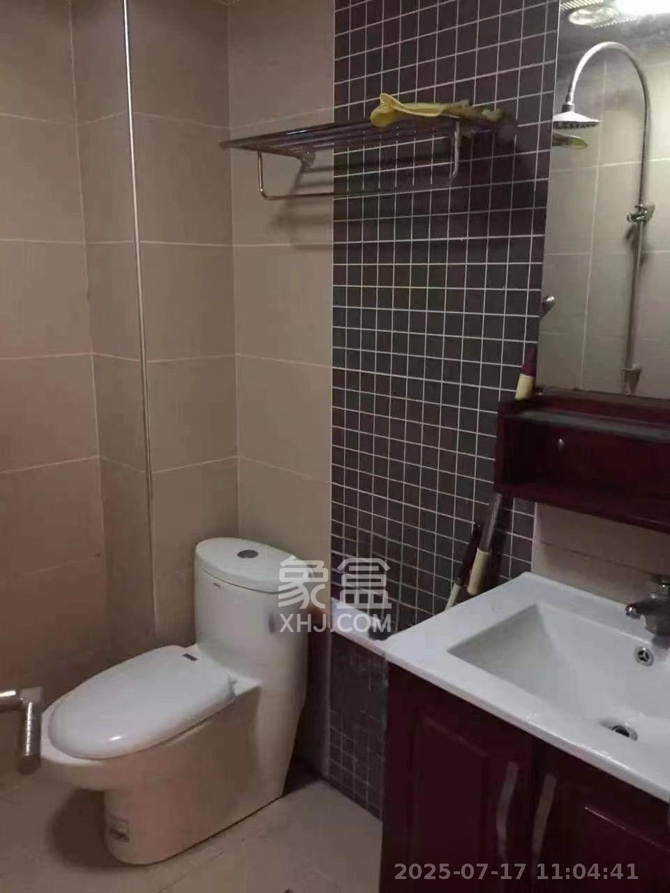 城南郡  3室2厅1卫   3100.00元/月室内图