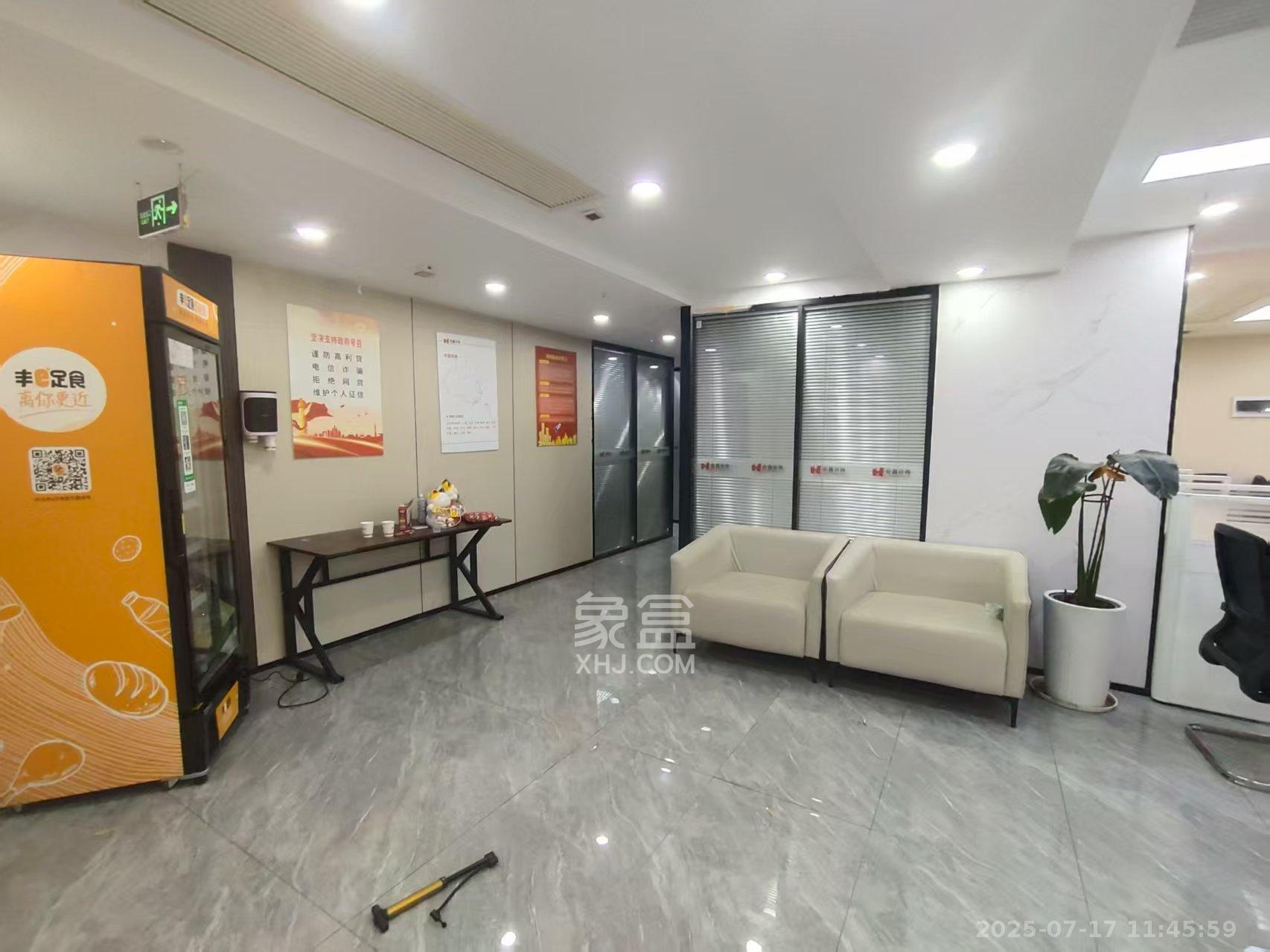 蓝湾国际广场 1室1厅1卫 11500.0元/月 蓝湾国际广场 1室1厅1卫 11500.0元/月室内图