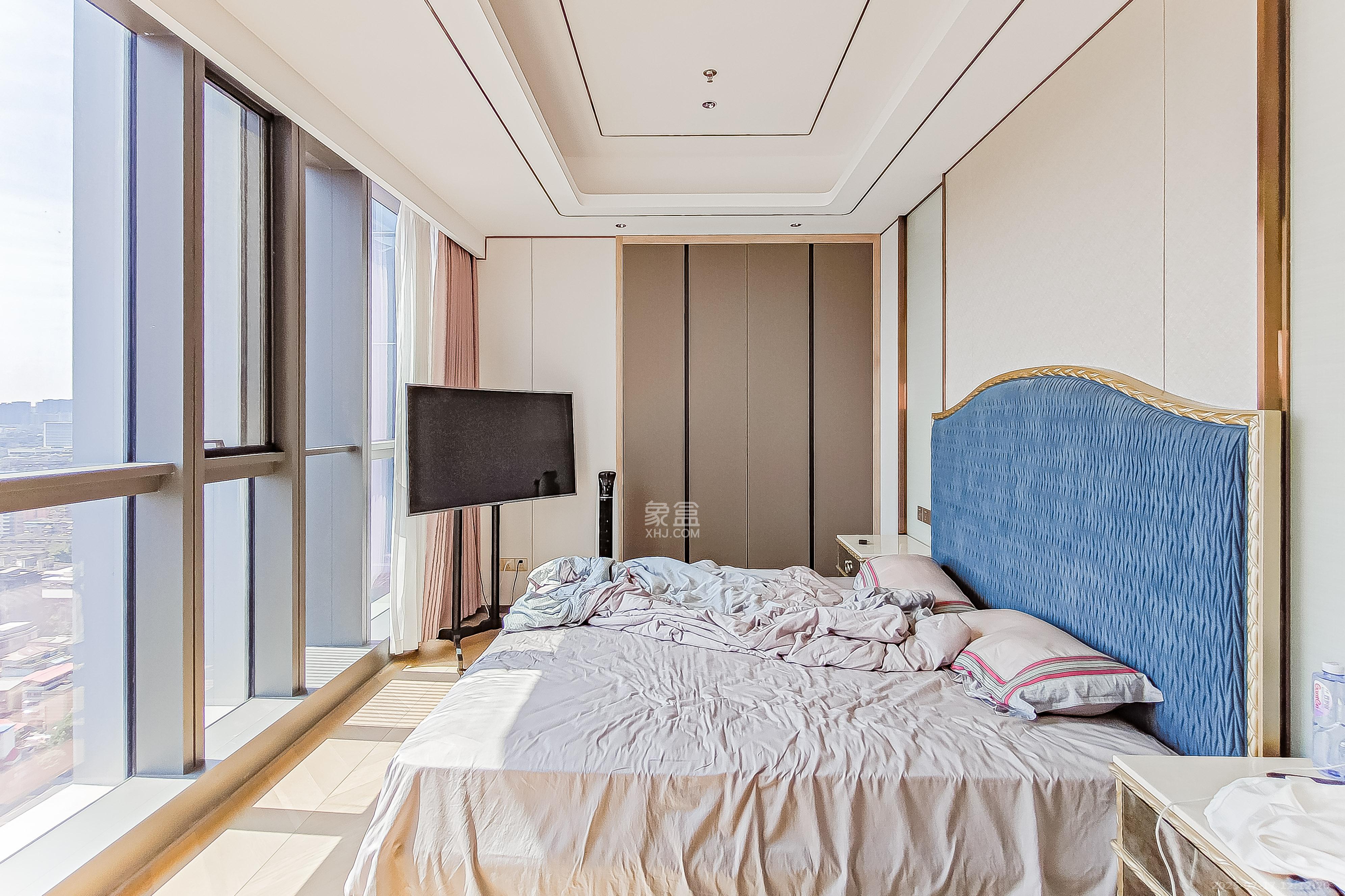 平安财富中心  1室1厅1卫   428.00万卧室