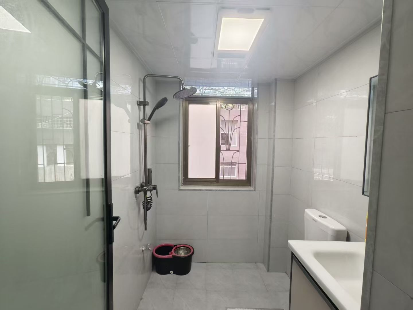 娄星区散盘 3室2厅1卫 39.8万 娄星区散盘 3室2厅1卫 39.8万客厅