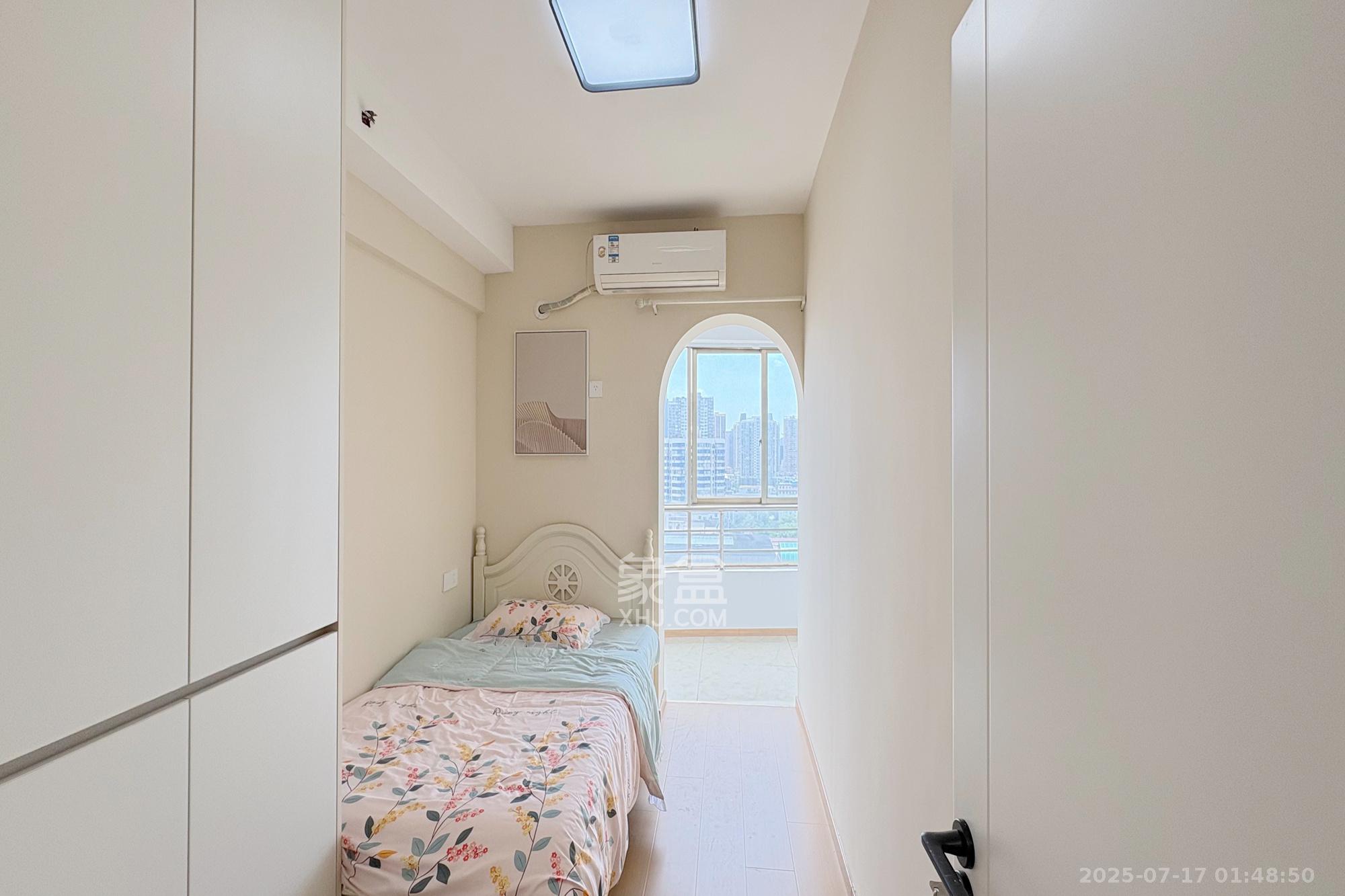 日出东方 2室1厅1卫 49.8万 日出东方 2室1厅1卫 49.8万卧室