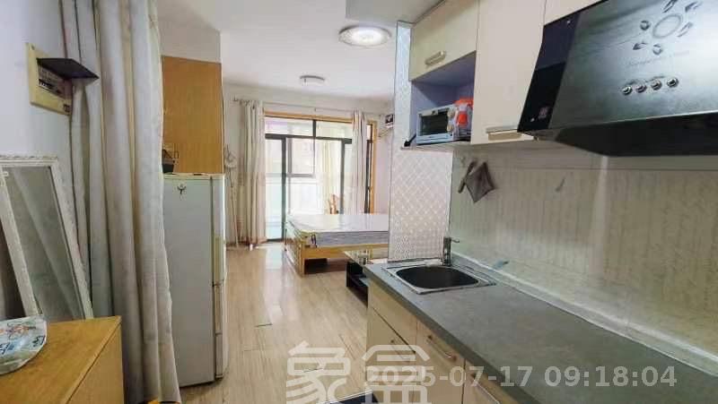 巢之恋  1室1厅1卫   1300.00元/月室内图