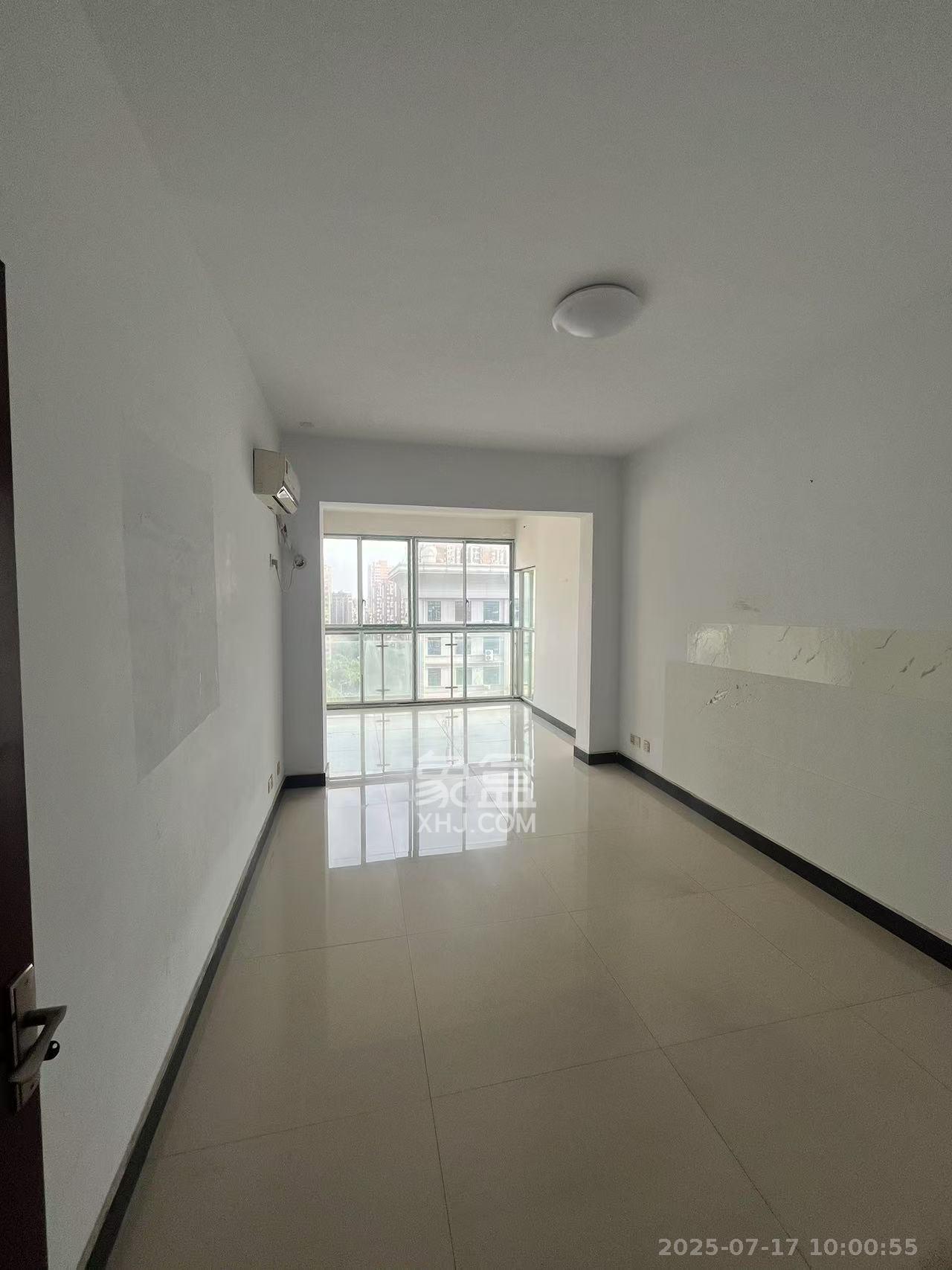 友谊嘉园  4室2厅1卫    3000.0元/月 友谊嘉园  4室2厅1卫    3000.0元/月室内图