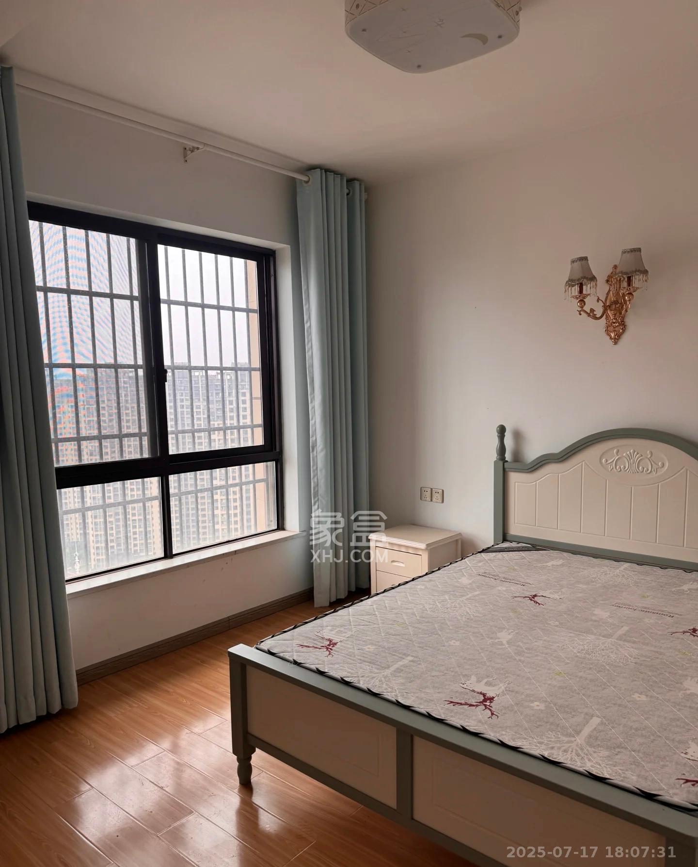 金科世界城  3室2厅2卫    2500.0元/月室内图