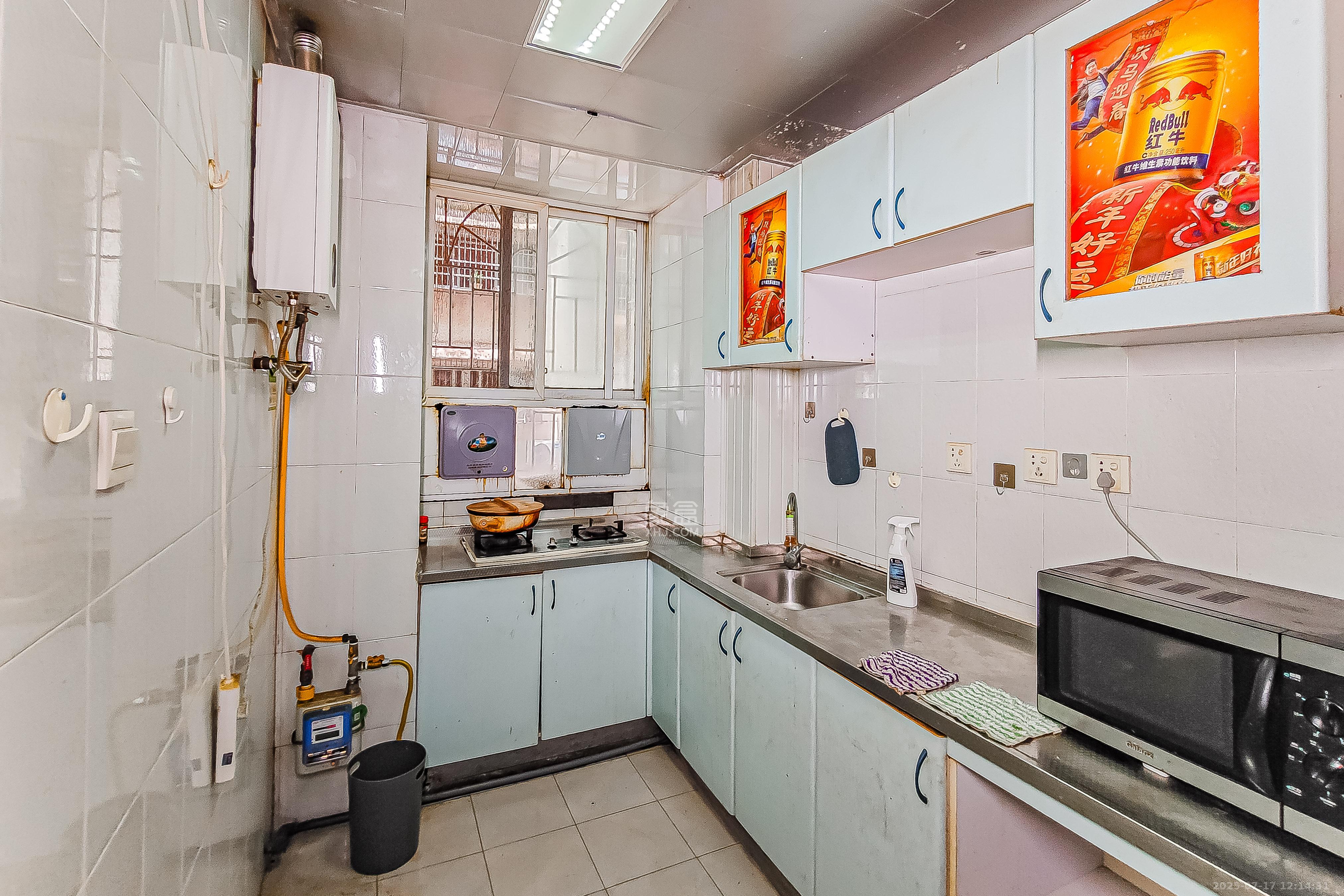 金泰小区  2室2厅2卫    80.0万 金泰小区  2室2厅2卫    80.0万厨房