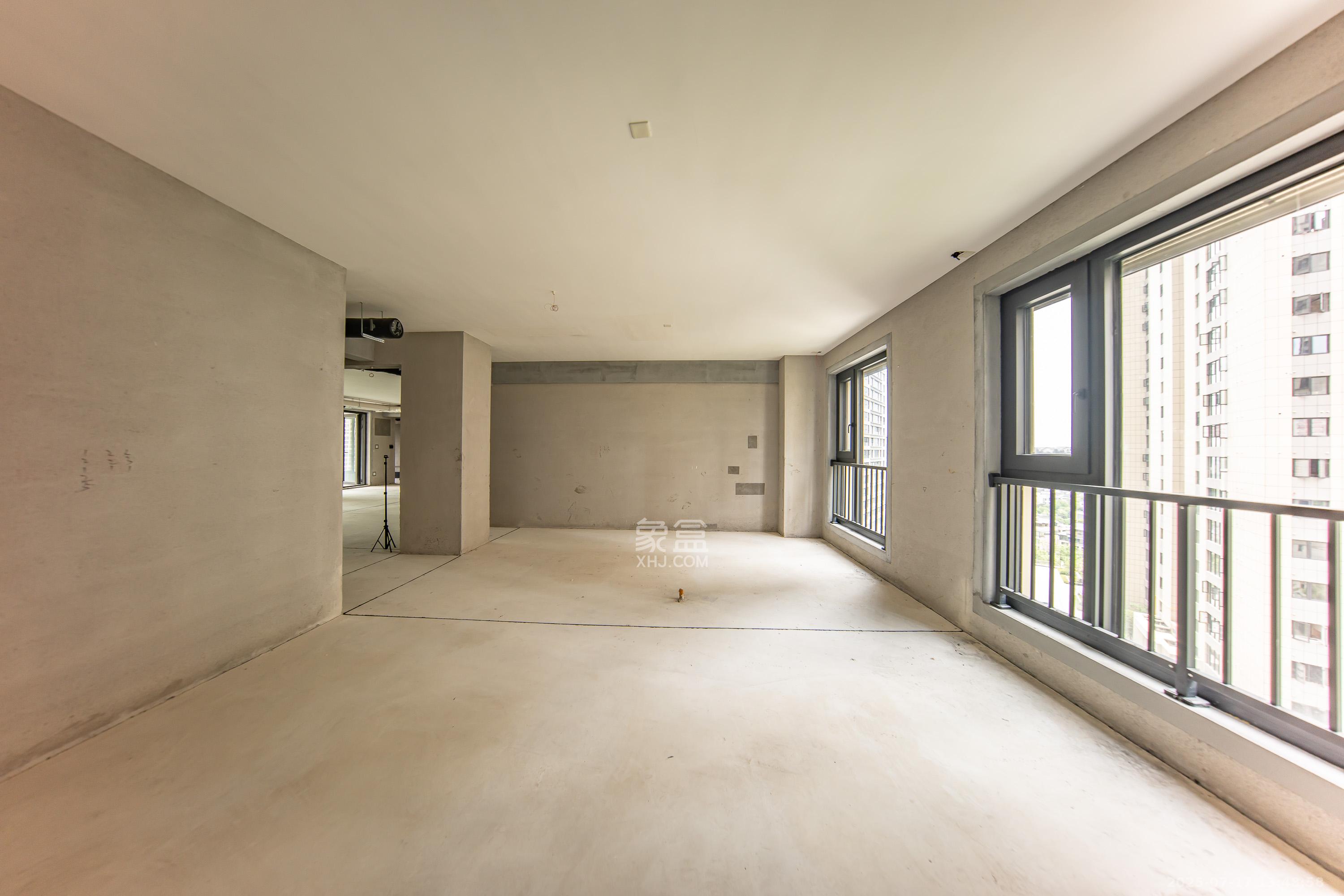 建投象山国际  6室2厅3卫   450.00万卧室