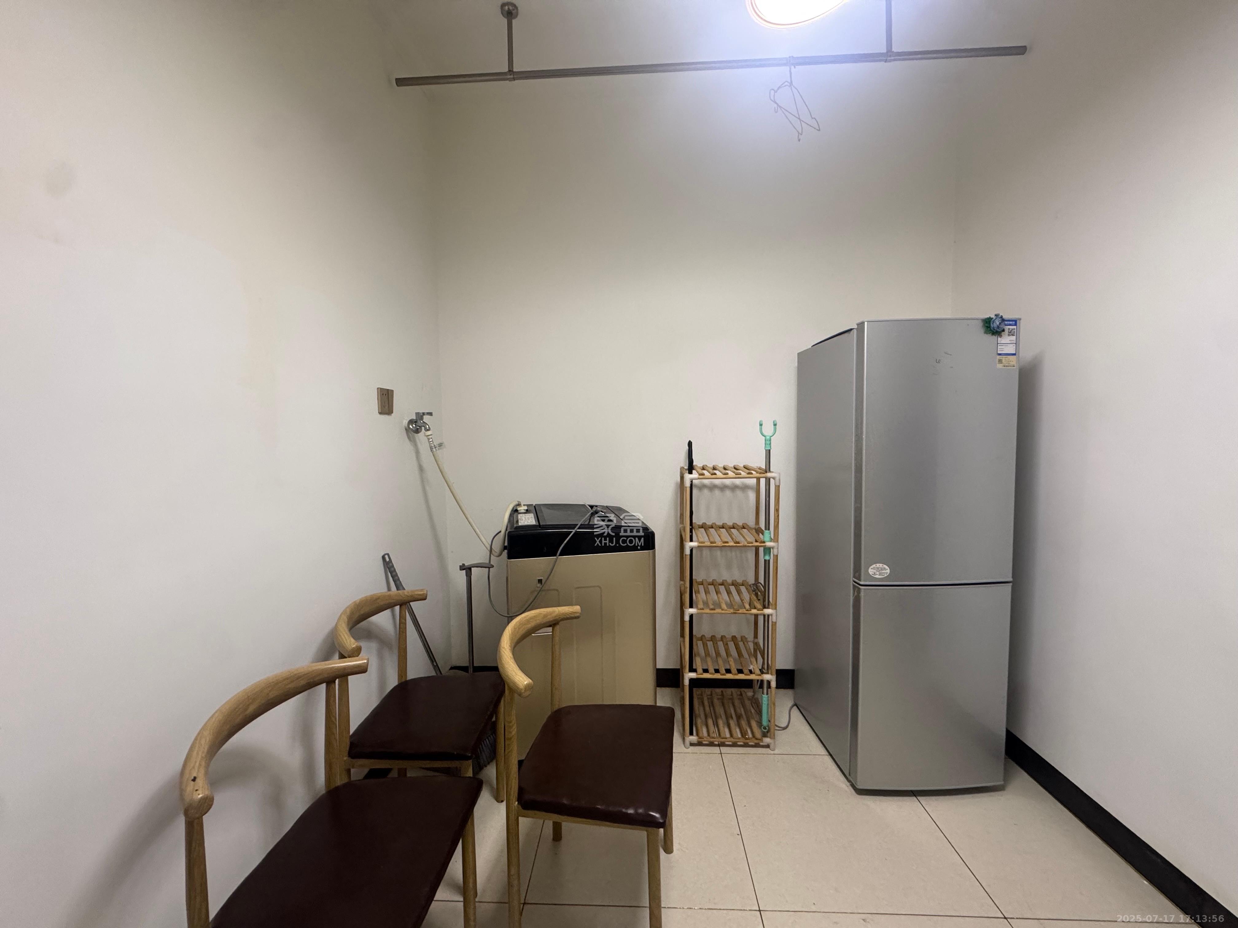 兴和佳苑安置小区 1室0厅0卫 1600.0元/月 兴和佳苑安置小区 1室0厅0卫 1600.0元/月室内图