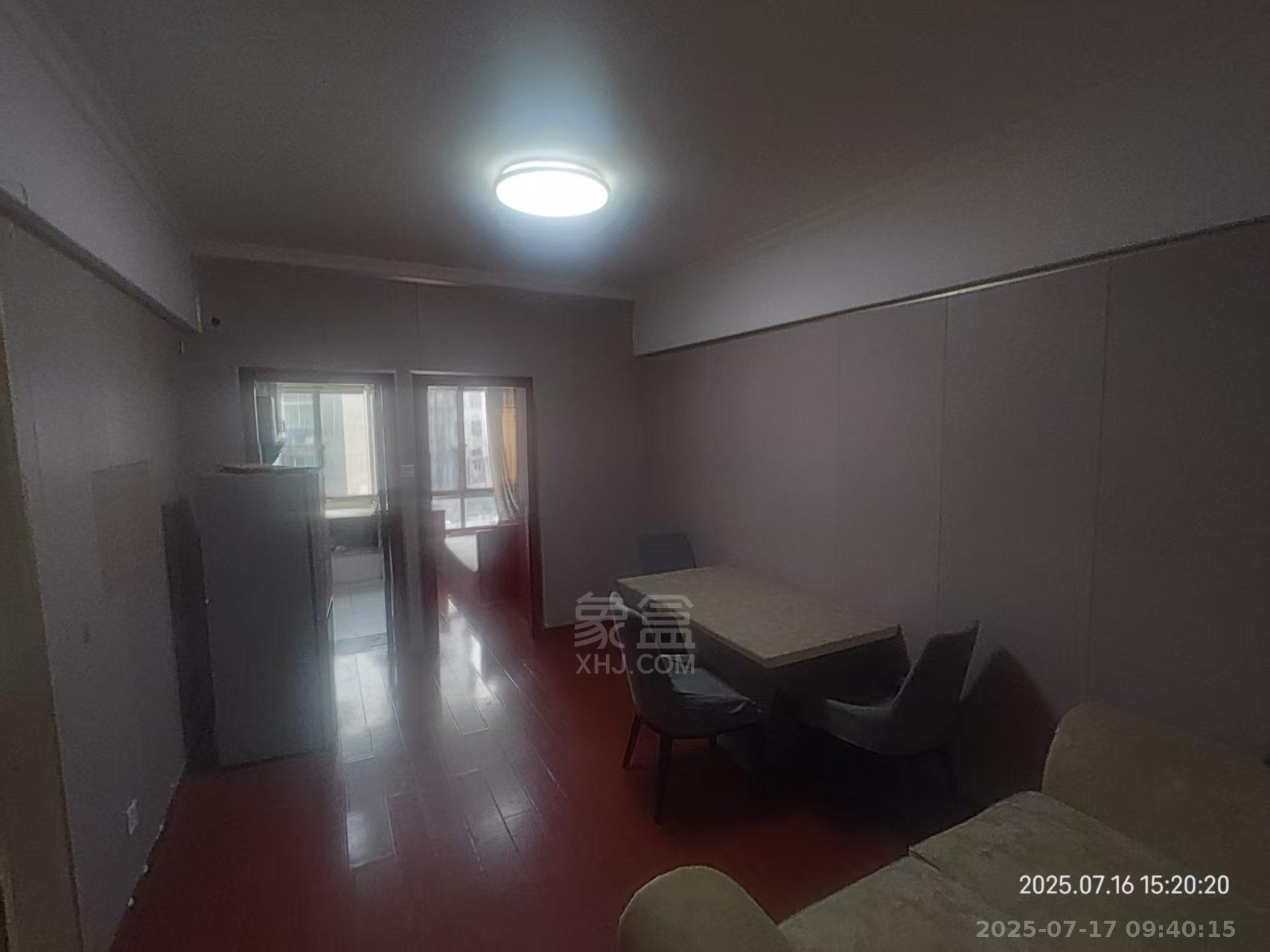 现代城  1室1厅1卫    1300.0元/月 现代城  1室1厅1卫    1300.0元/月室内图