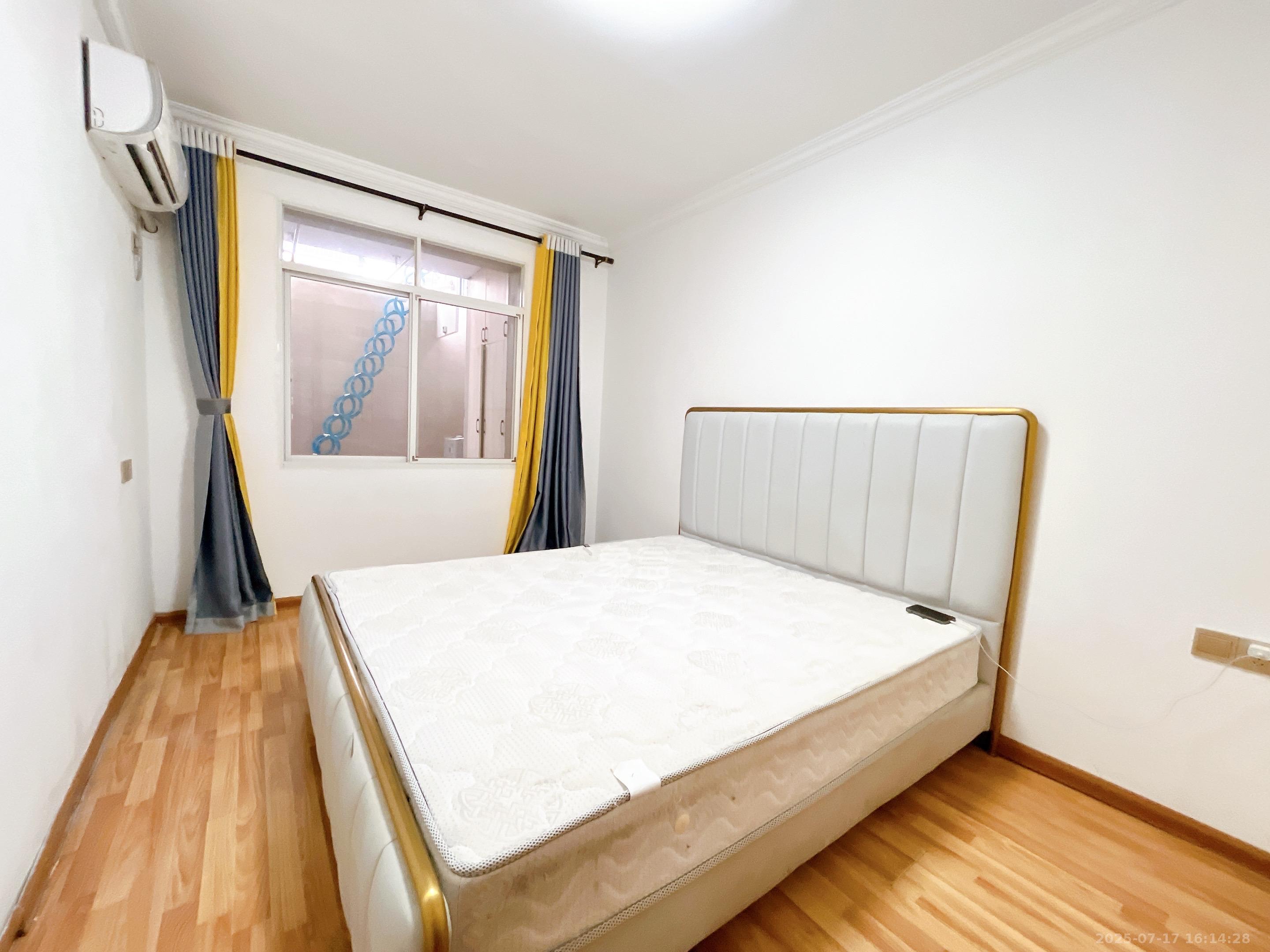 茅亭子  3室1厅1卫    3400.0元/月室内图