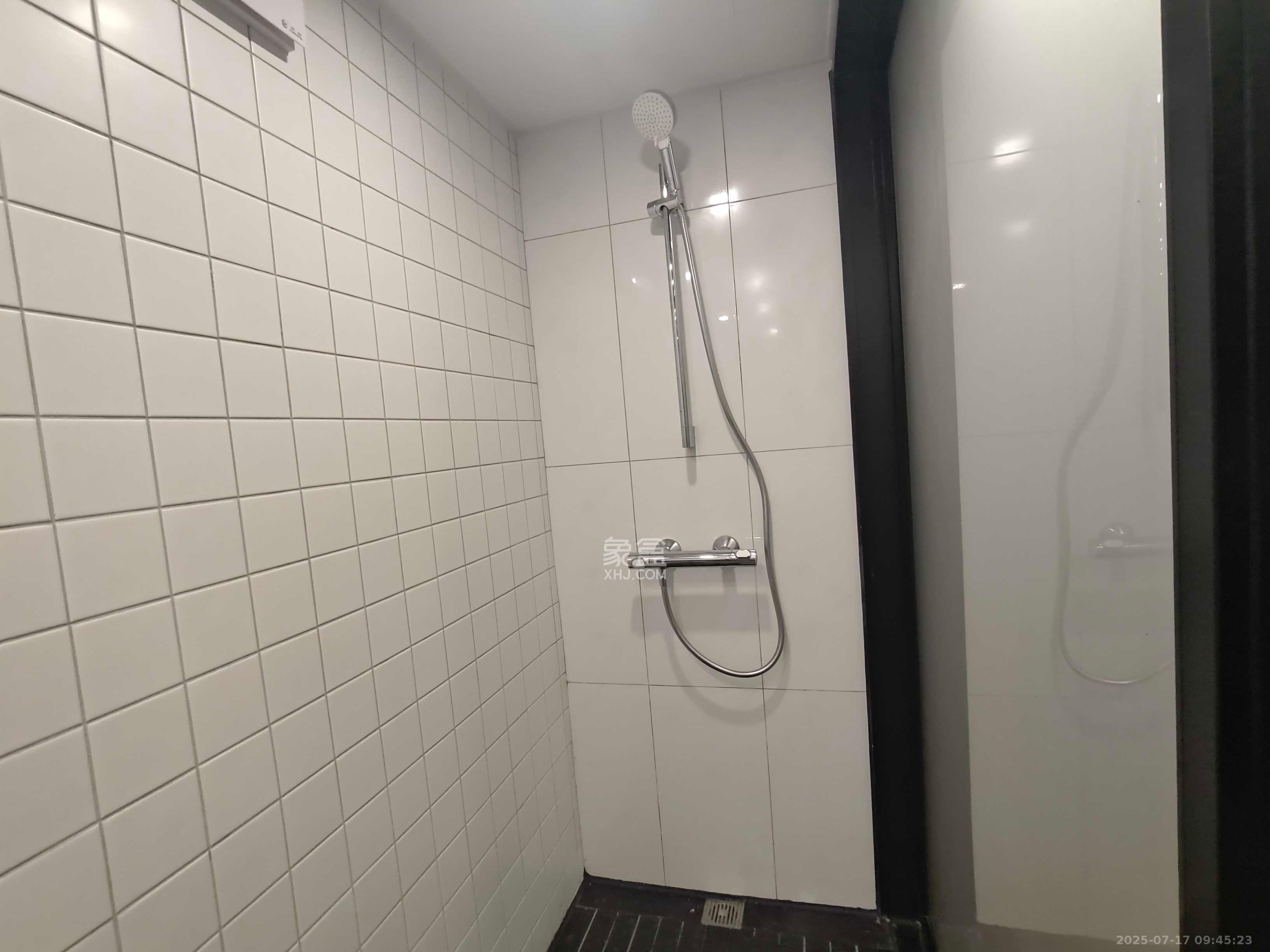 卓伯根1900  2室1厅1卫    2600.0元/月室内图