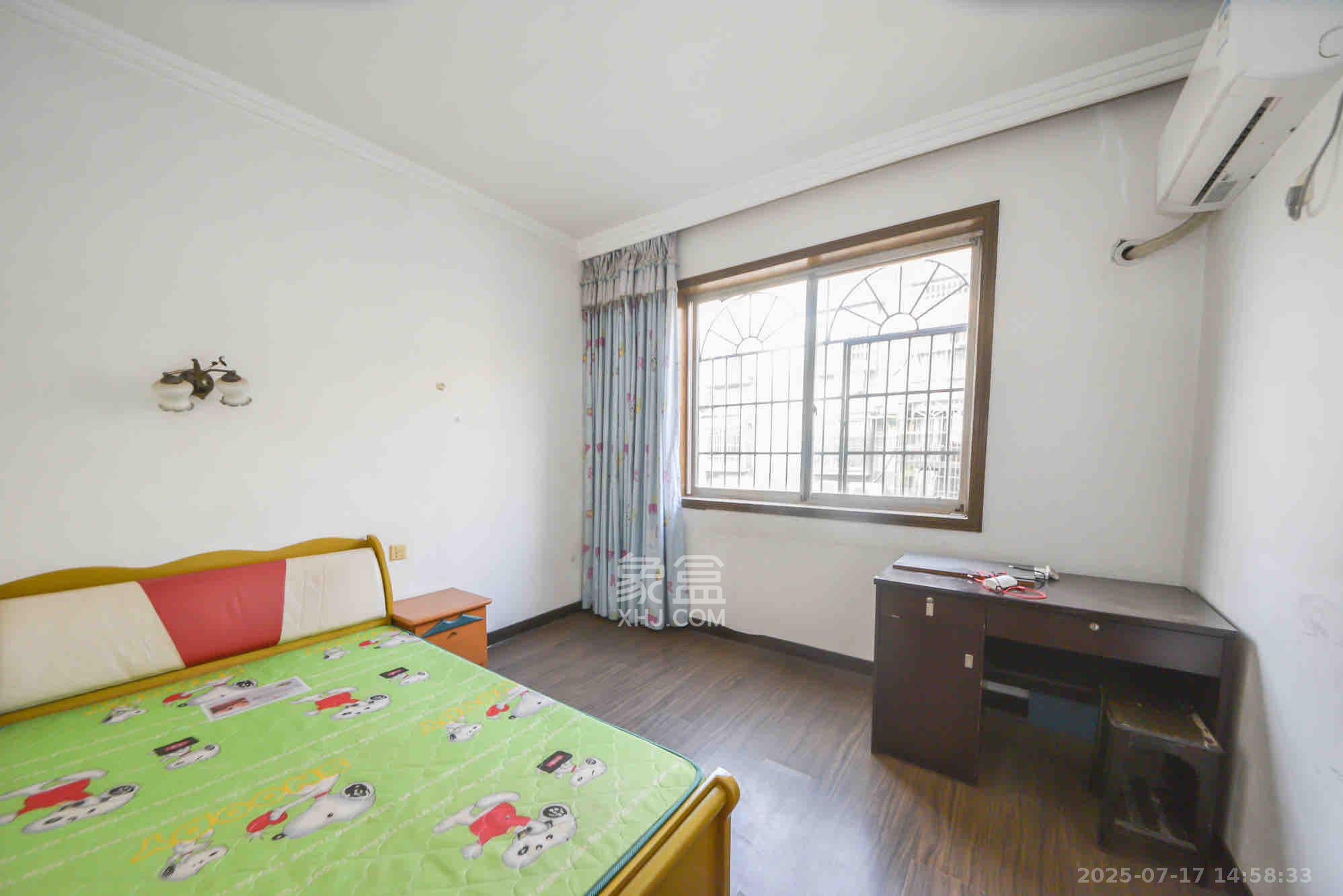 天韵家园 3室1厅1卫 1700.0元/月 天韵家园 3室1厅1卫 1700.0元/月室内图