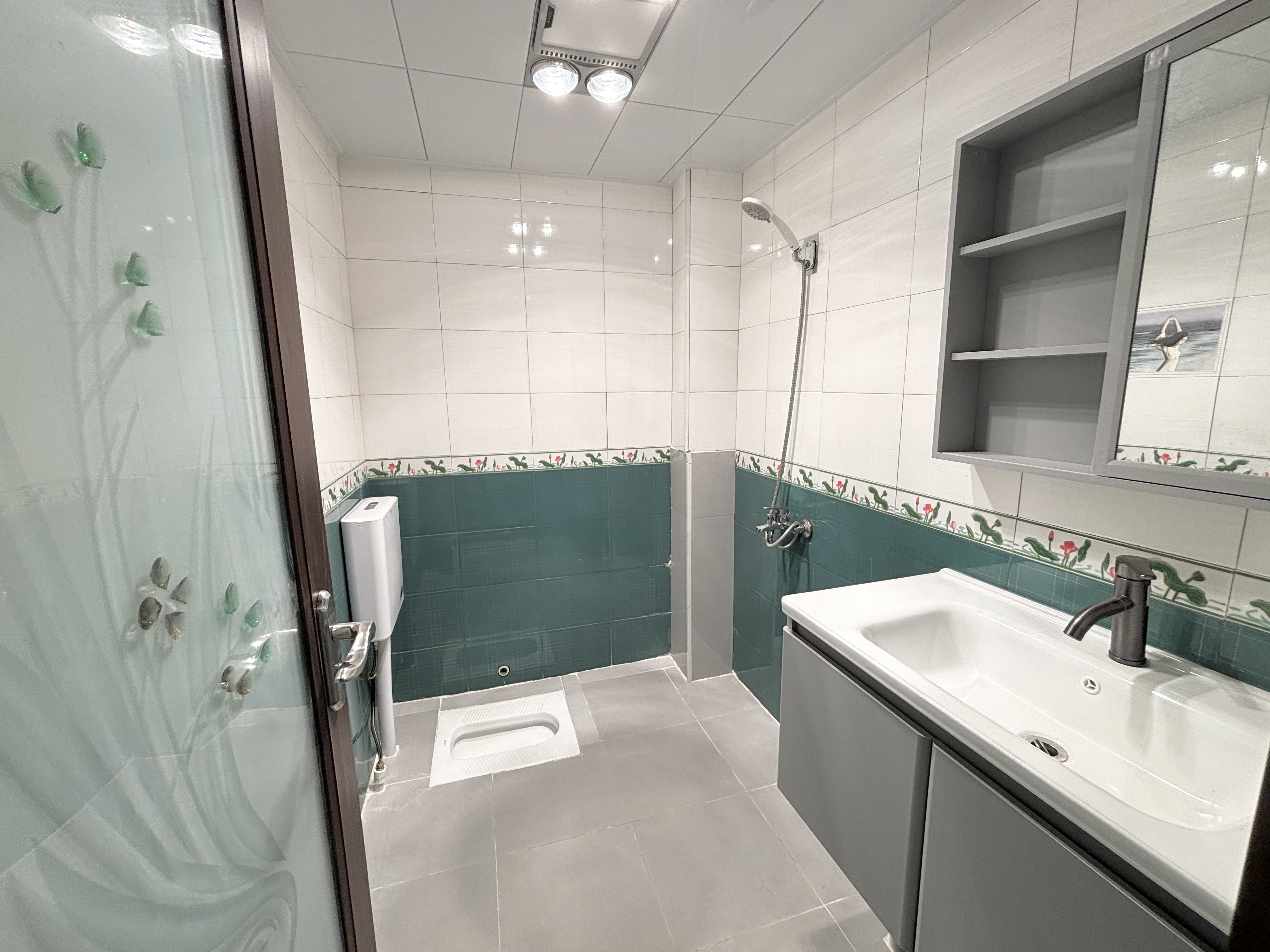 羊舞岭小区 3室2厅2卫 1500.0元/月 羊舞岭小区 3室2厅2卫 1500.0元/月室内图