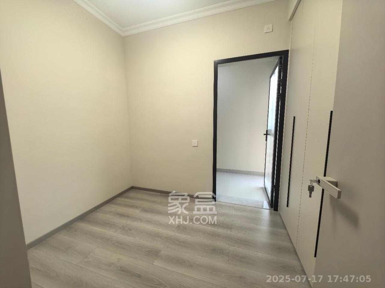 湘江学府  3室2厅1卫    44.8万 湘江学府  3室2厅1卫    44.8万室内图