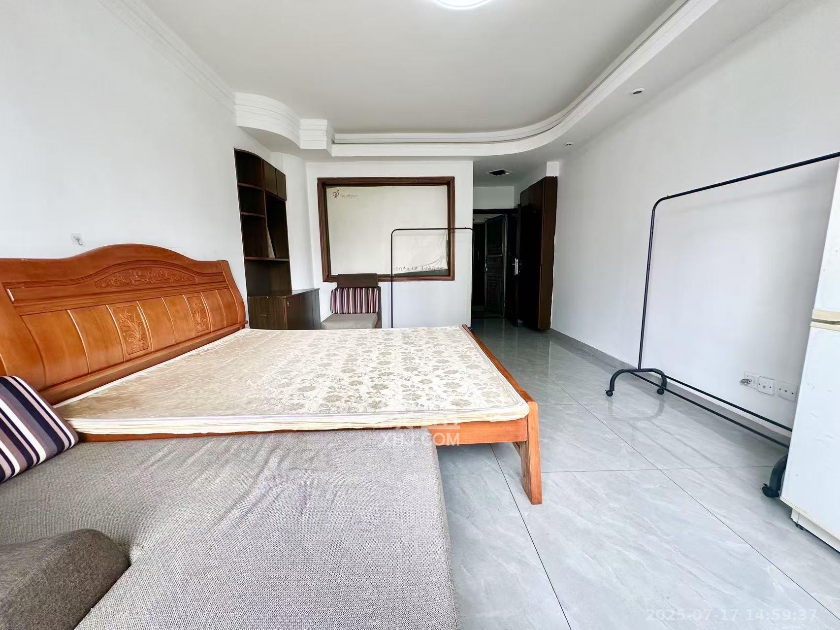 四季美景一、二期 1室1厅1卫 900.0元/月 四季美景一、二期 1室1厅1卫 900.0元/月室内图