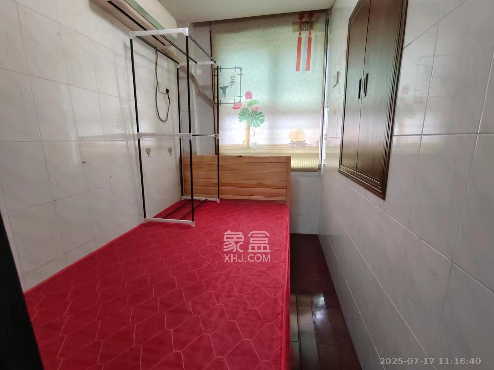 长岭水电八局宿舍 2室1厅1卫 1200.0元/月 长岭水电八局宿舍 2室1厅1卫 1200.0元/月室内图