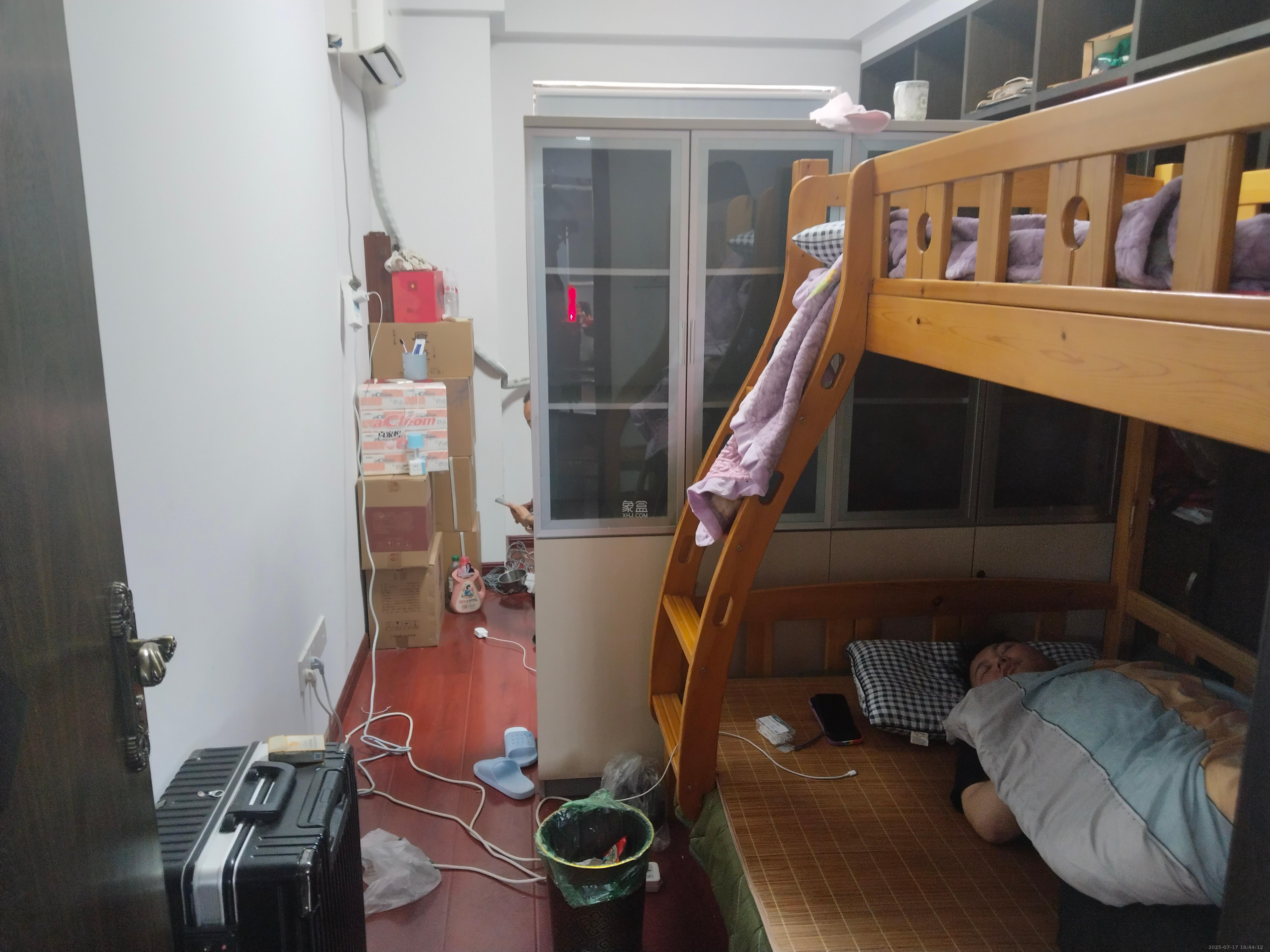 巴黎香榭  3室2厅2卫   5500.00元/月室内图