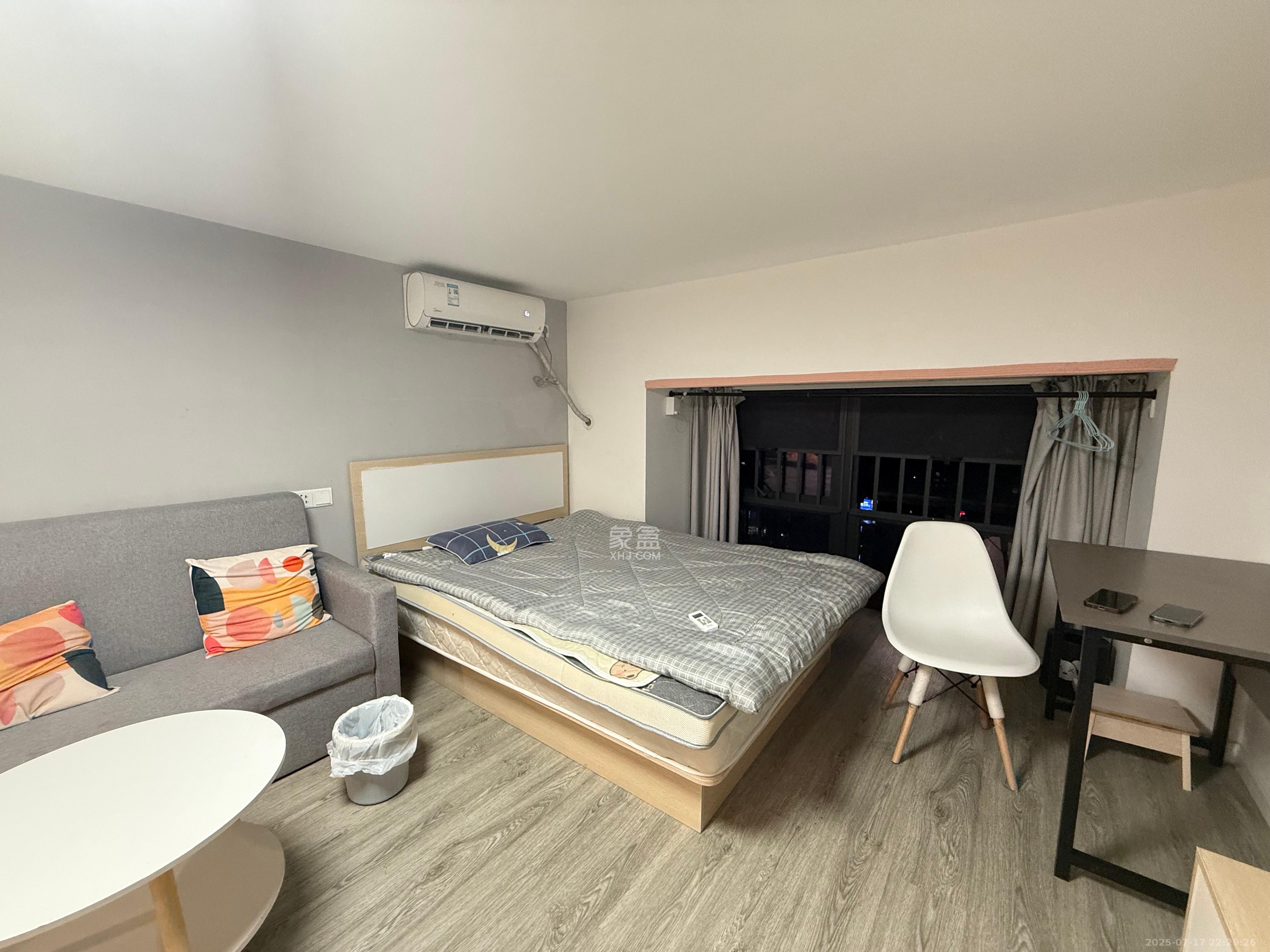 龙湖新壹城 1室0厅0卫 1400.0元/月 龙湖新壹城 1室0厅0卫 1400.0元/月室内图