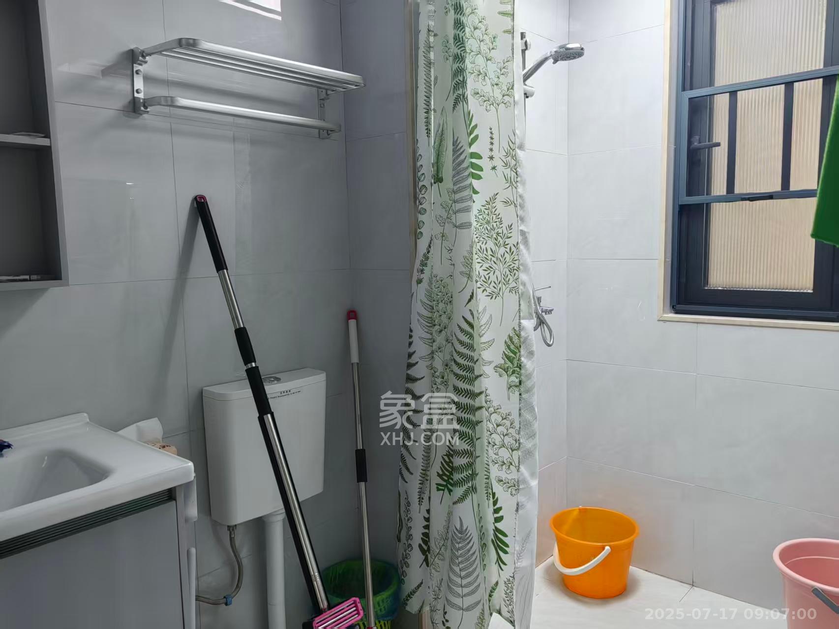 恒大揽湖苑(恒大林溪郡)  2室2厅1卫   2200.00元/月室内图