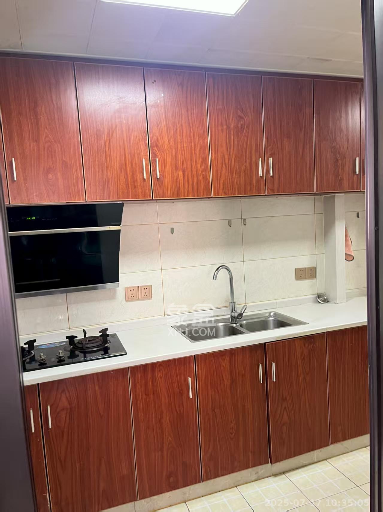 万里时代 2室2厅1卫 2200.0元/月 万里时代 2室2厅1卫 2200.0元/月室内图