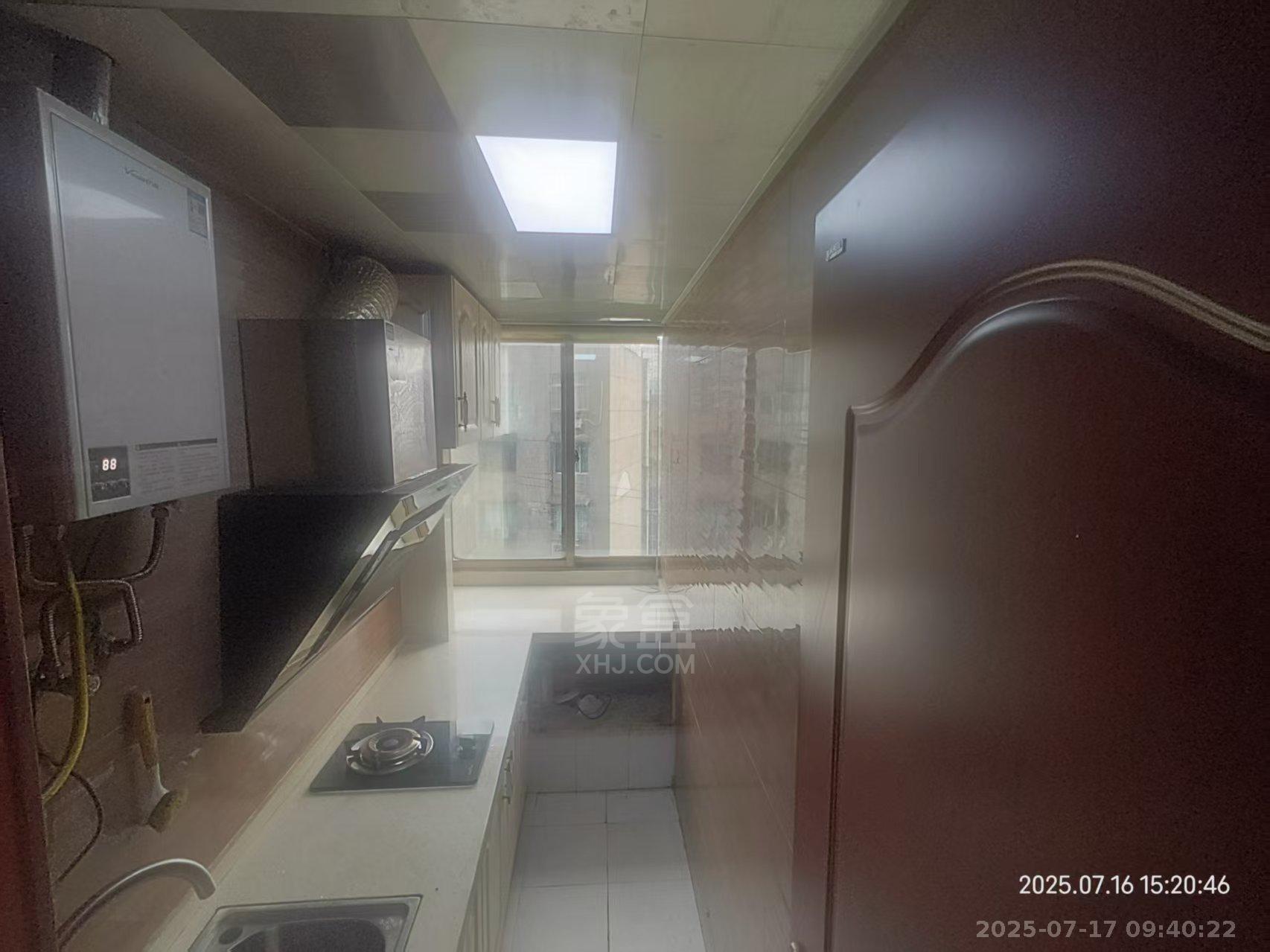 现代城  1室1厅1卫    1300.0元/月 现代城  1室1厅1卫    1300.0元/月室内图