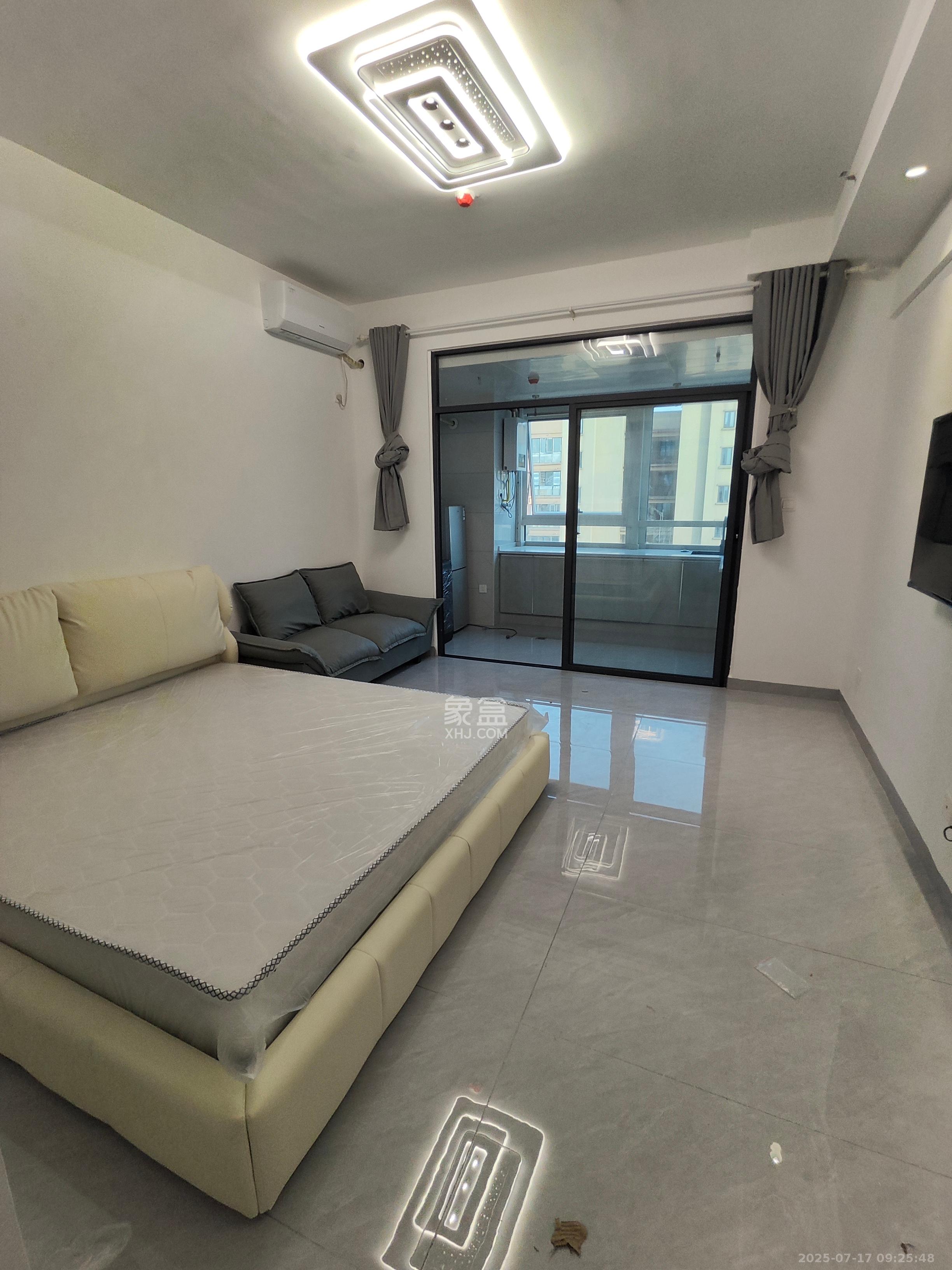 中建嘉和城  1室1厅1卫   1600.00元/月室内图