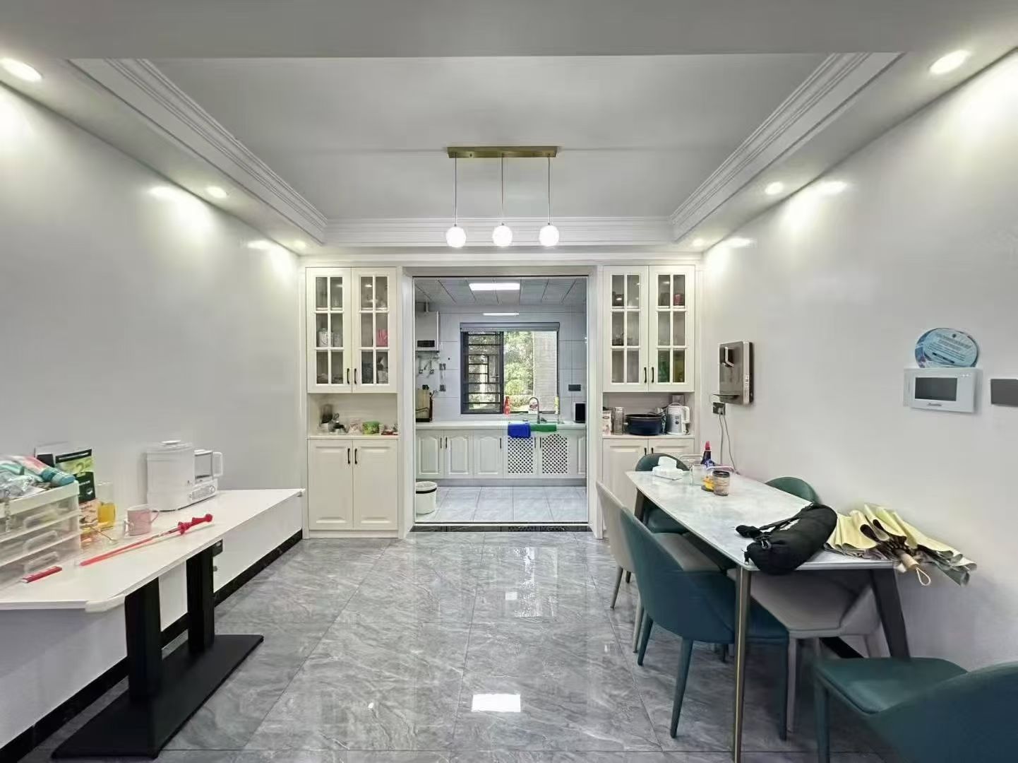 逸臣广场 2室2厅1卫 1500.0元/月 逸臣广场 2室2厅1卫 1500.0元/月室内图