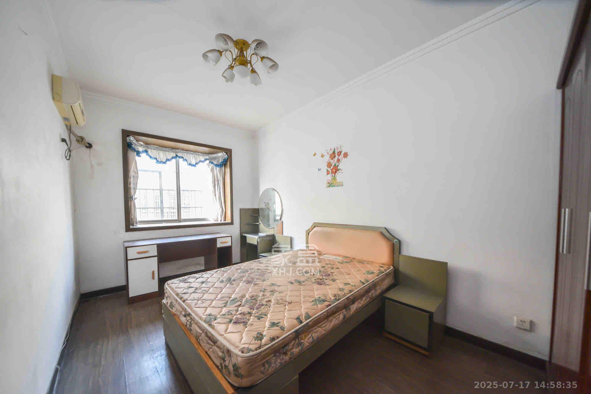 天韵家园 3室1厅1卫 1700.0元/月 天韵家园 3室1厅1卫 1700.0元/月室内图