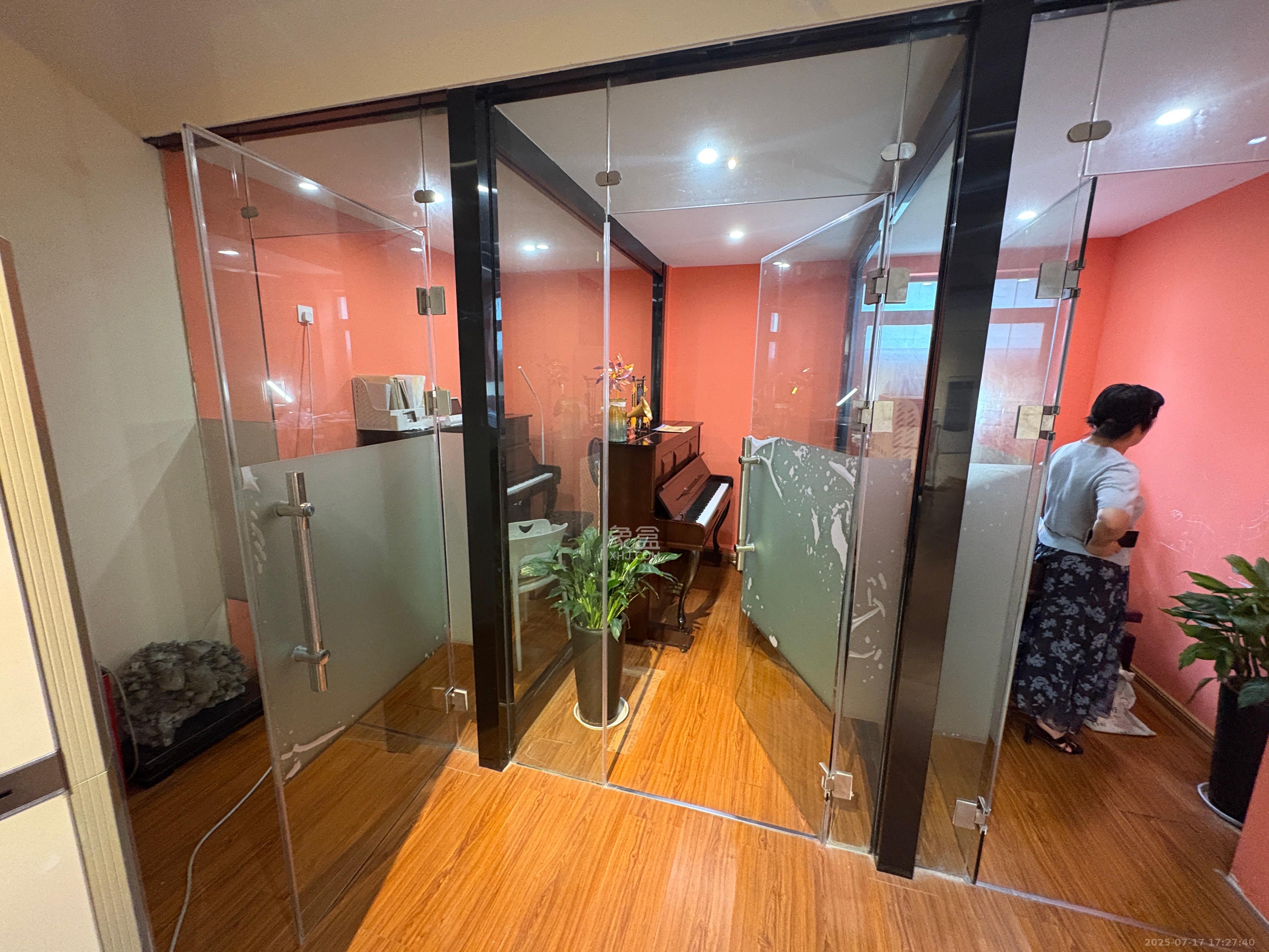 万科金域蓝湾   82.27㎡      10000.0元/月室内图