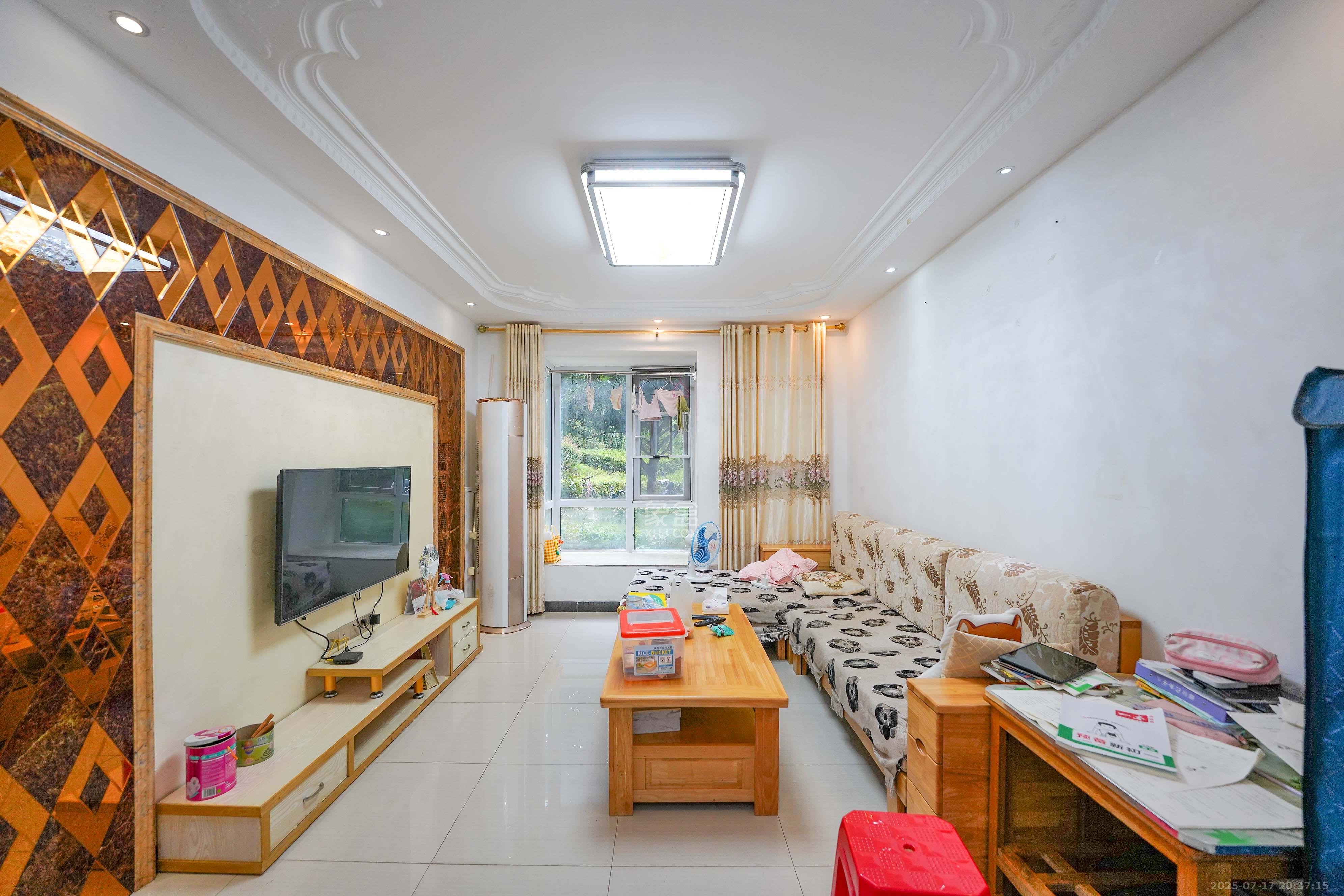 丽发新城  2室2厅1卫    49.8万