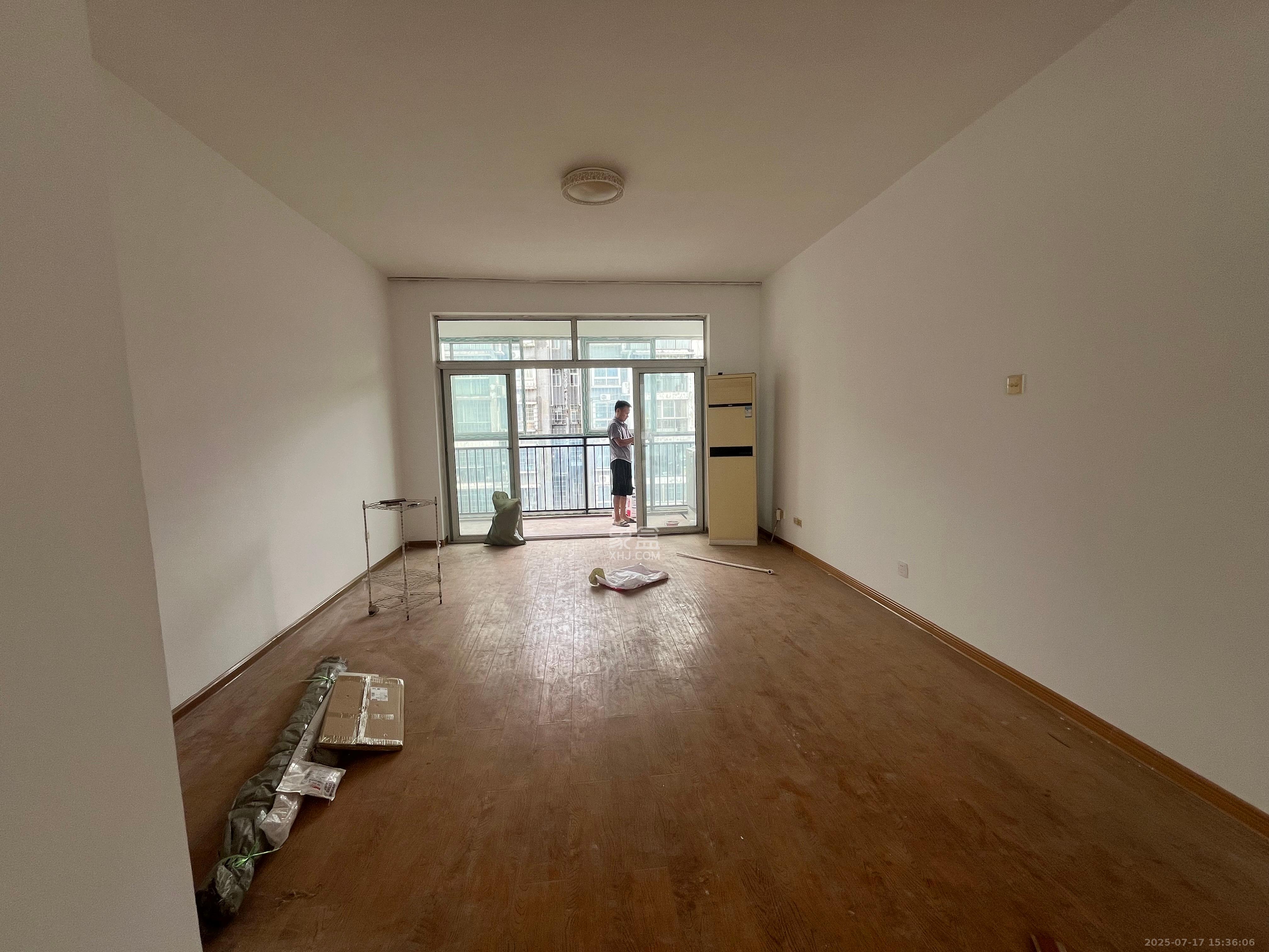 生活艺术城 3室2厅2卫 2300.0元/月 生活艺术城 3室2厅2卫 2300.0元/月室内图