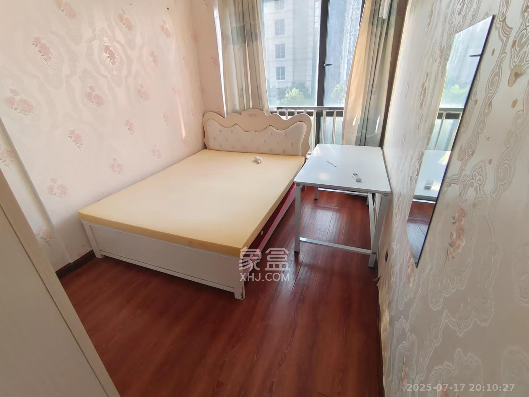 和庄  3室2厅1卫   2300.00元/月室内图