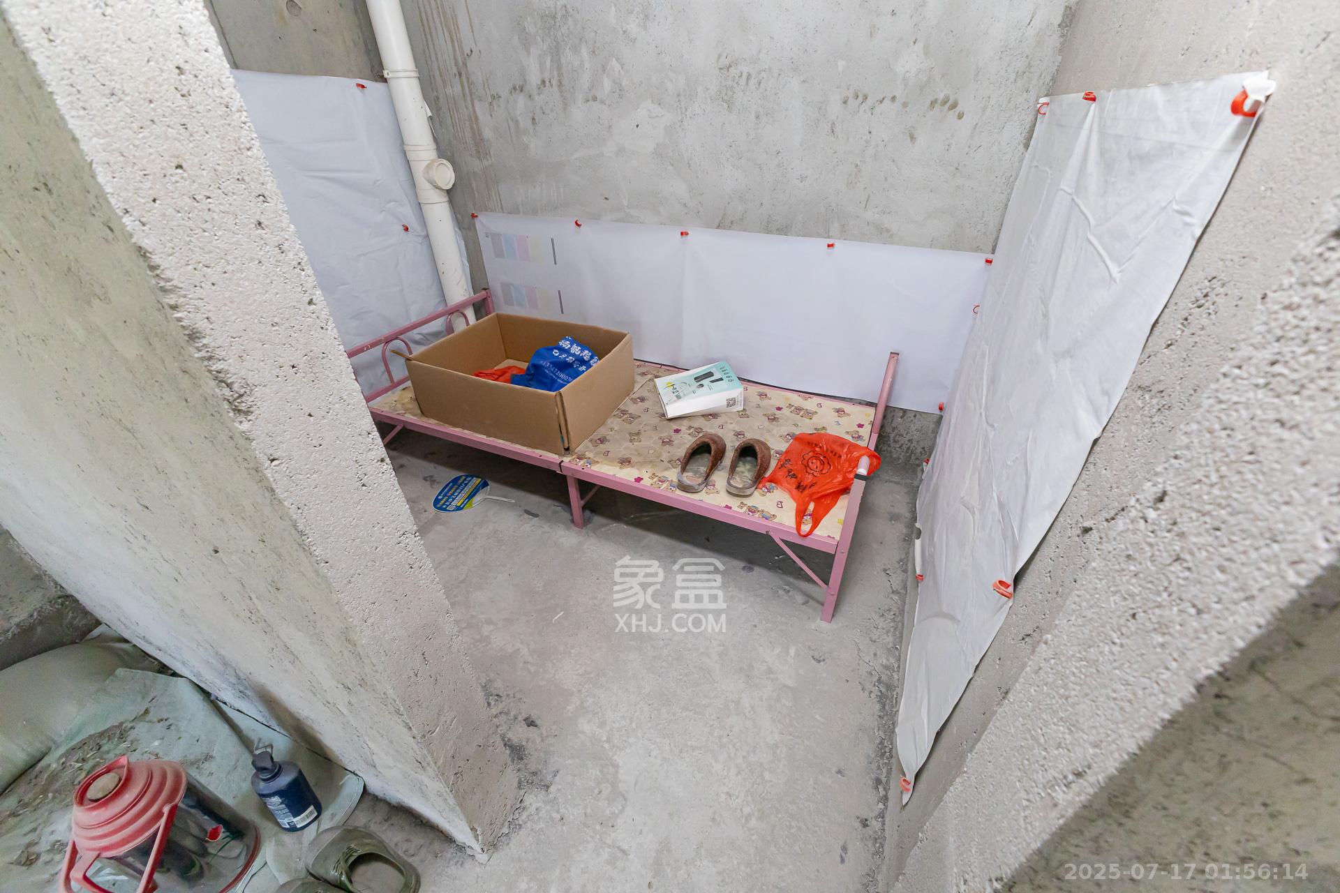 润和湘江天地AB区  4室2厅2卫    149.5万卫生间