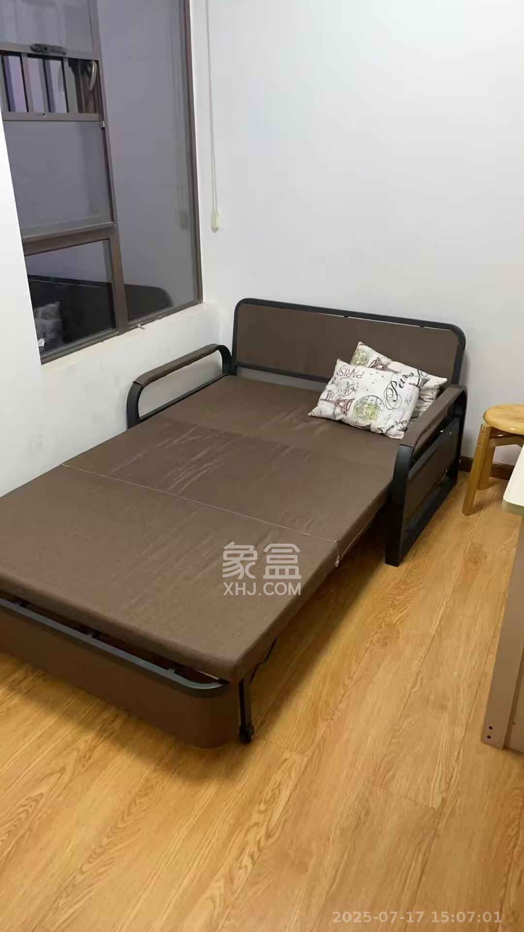 卓越浅水湾  3室2厅1卫   2500.00元/月室内图
