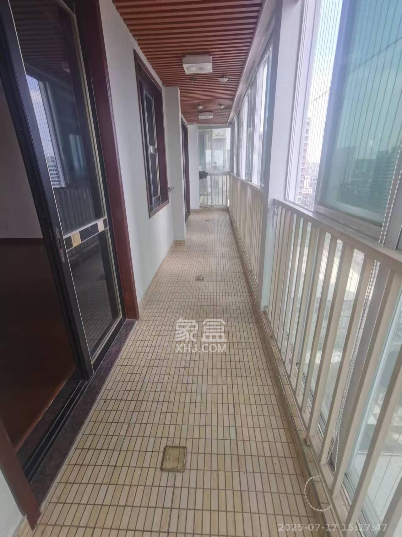 开源鑫景  3室2厅2卫    3000.0元/月 开源鑫景  3室2厅2卫    3000.0元/月室内图