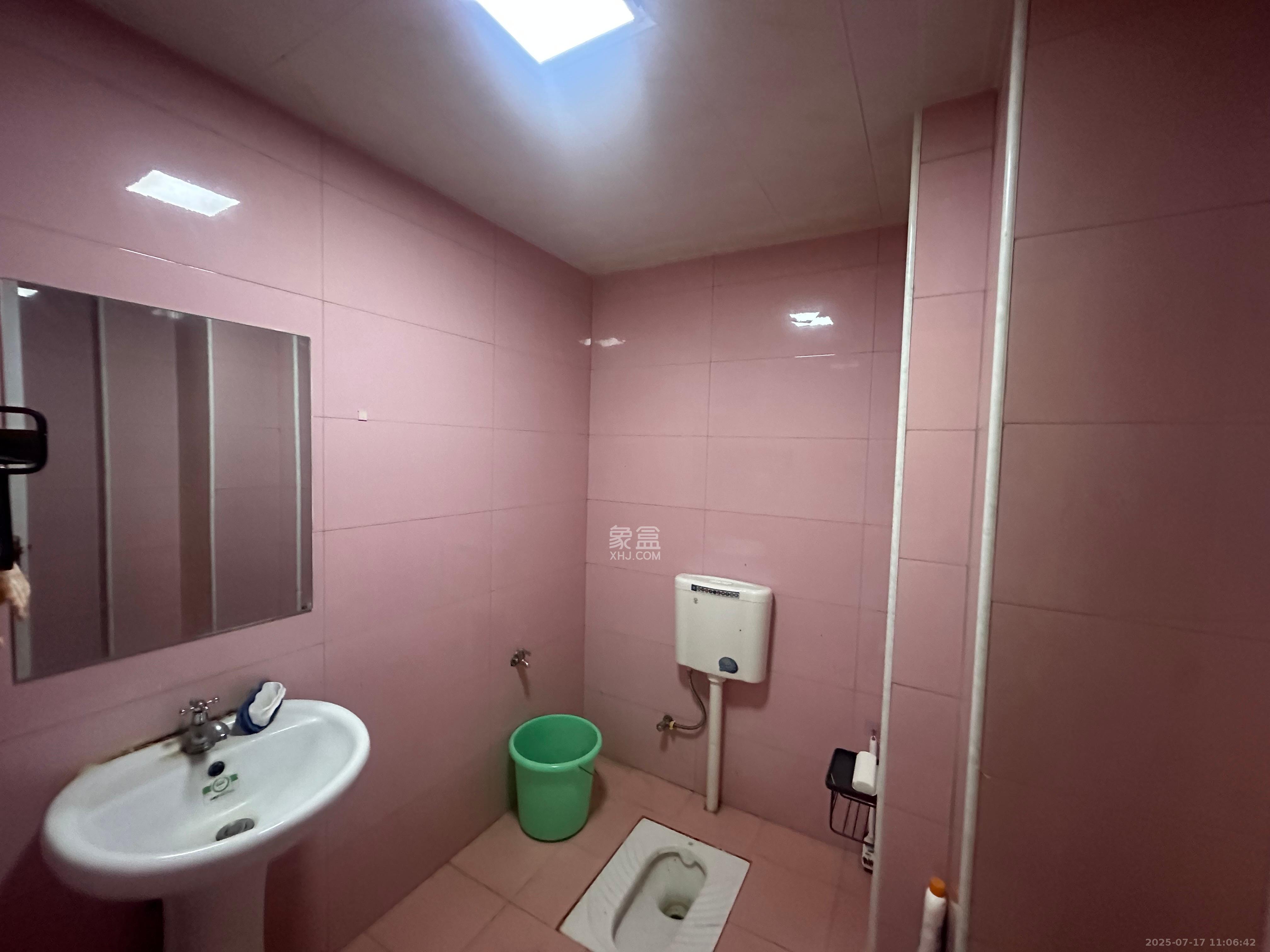 当代滨江MOMA 1室1厅1卫 4000.0元/月 当代滨江MOMA 1室1厅1卫 4000.0元/月室内图