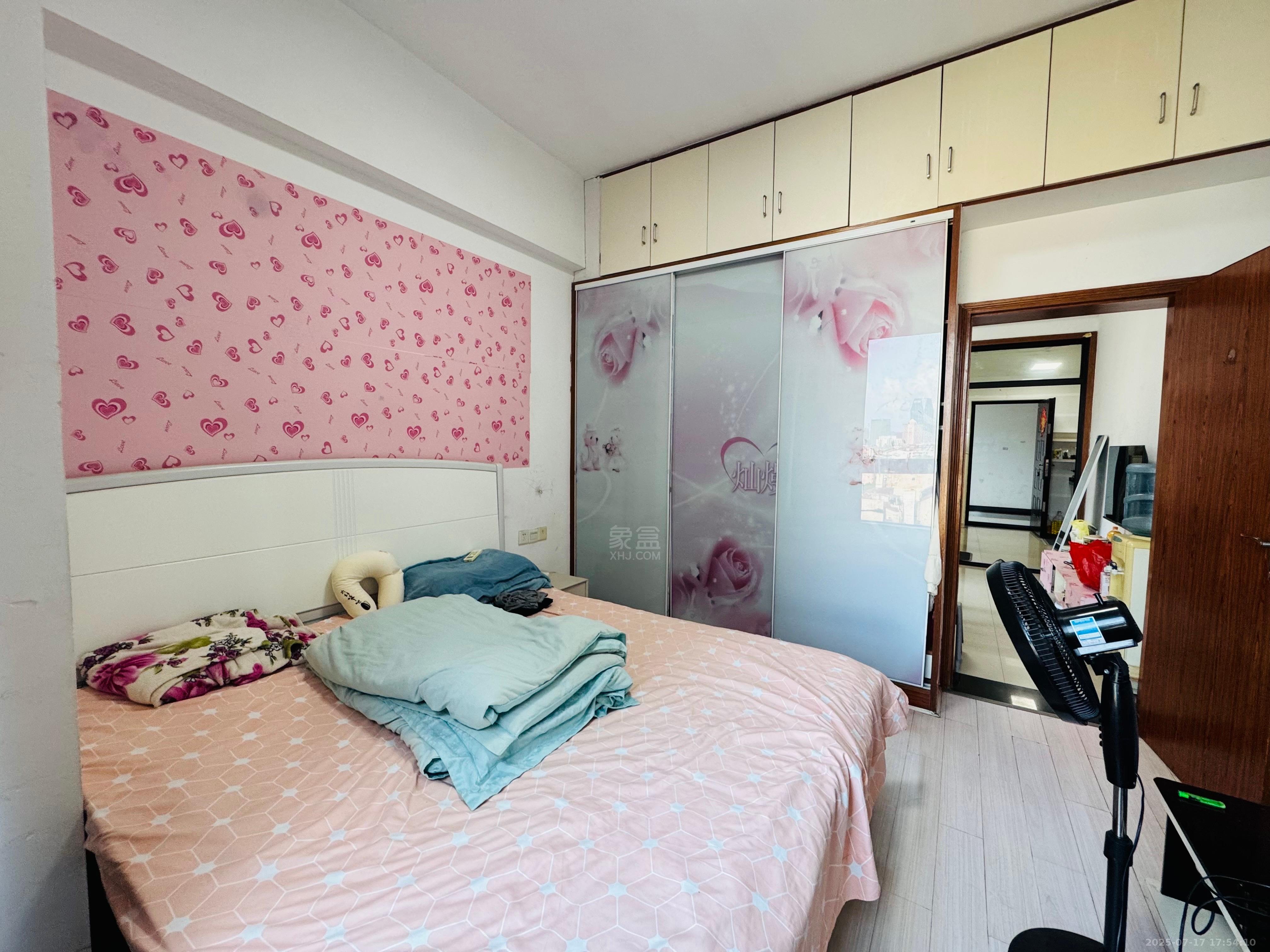 慈善大厦  1室1厅1卫    1100.0元/月 慈善大厦  1室1厅1卫    1100.0元/月室内图