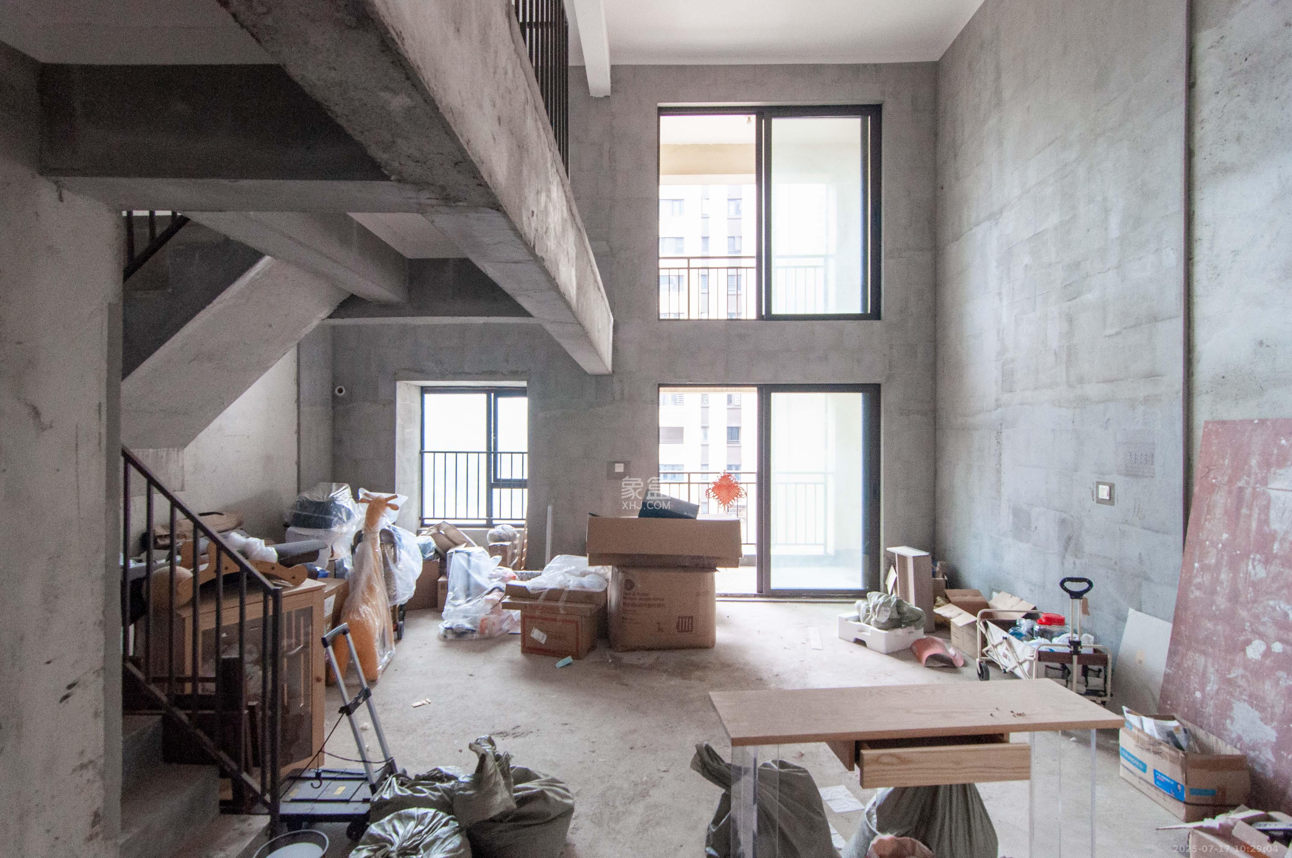 梅溪正荣府 3室2厅2卫 115.0万 梅溪正荣府 3室2厅2卫 115.0万客厅