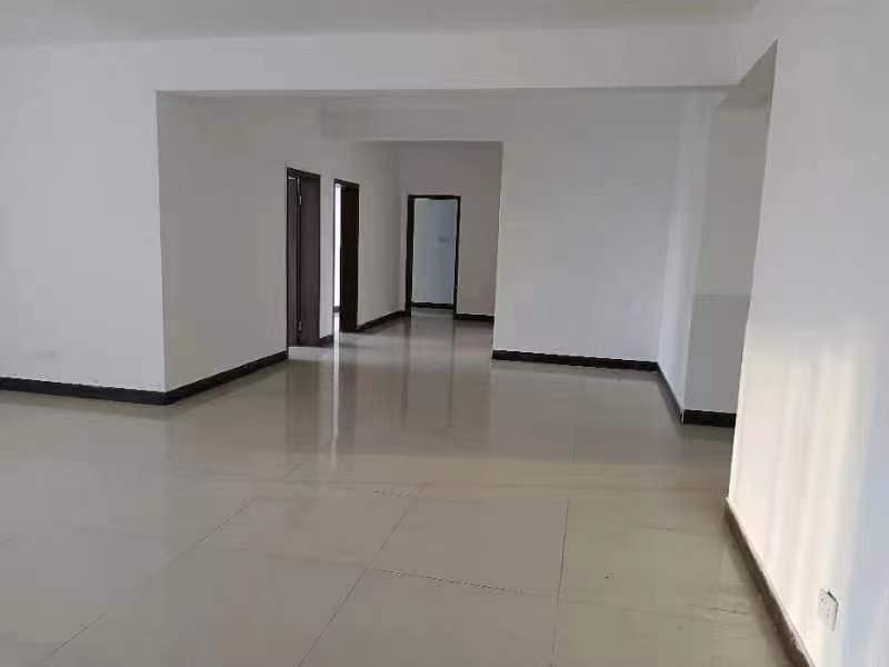 宏力大厦(宏历商业广场)  4室2厅3卫    2500.0元/月 宏力大厦(宏历商业广场)  4室2厅3卫    2500.0元/月室内图